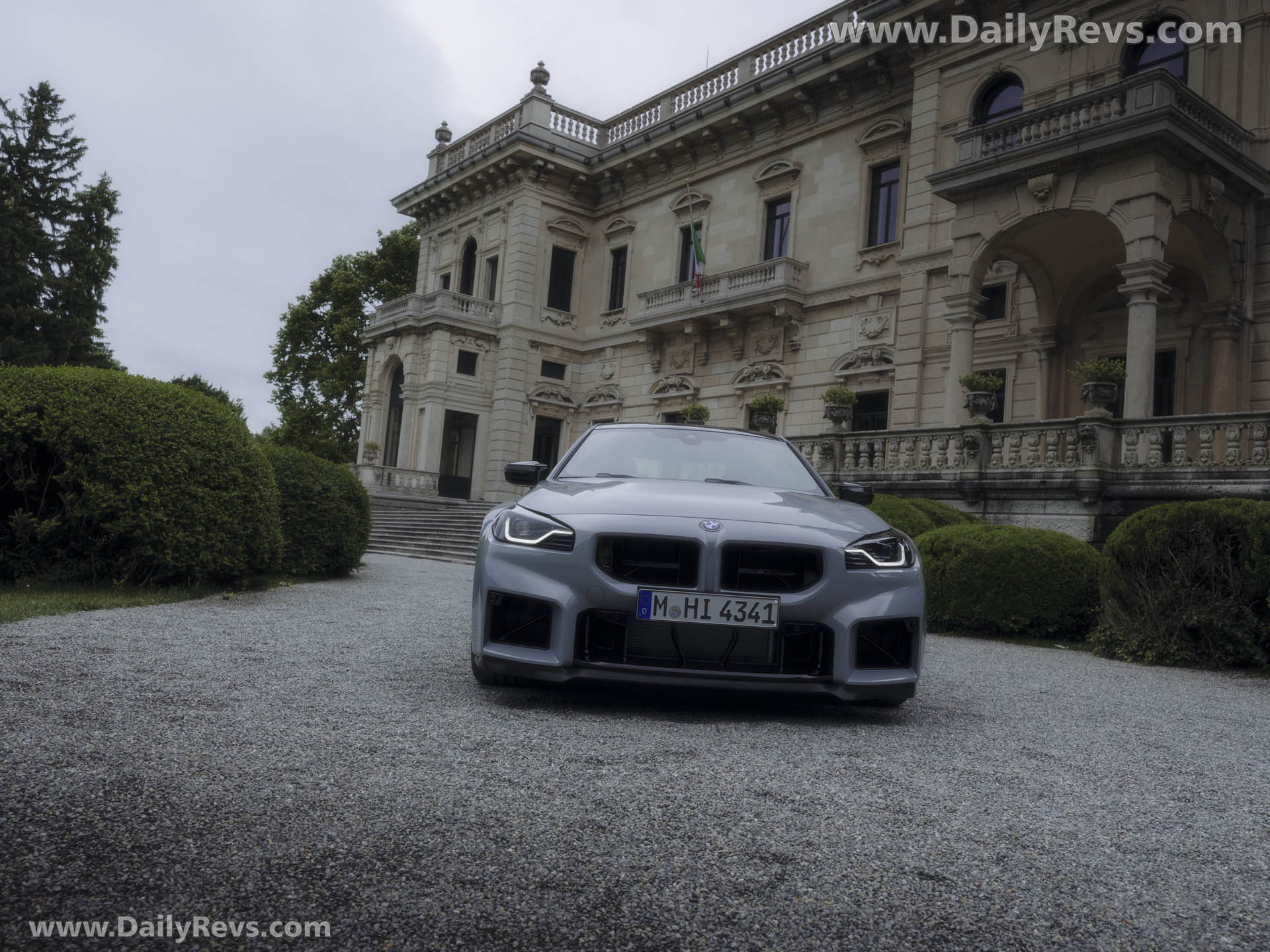 2027 BMW M2 CS G87 Front View