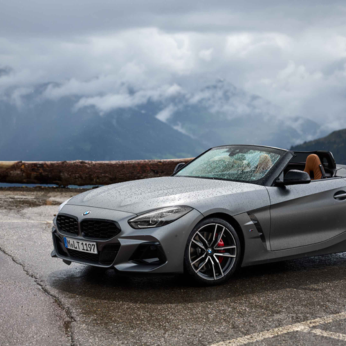 2026 BMW Z4 M40i Pure Impulse Front View