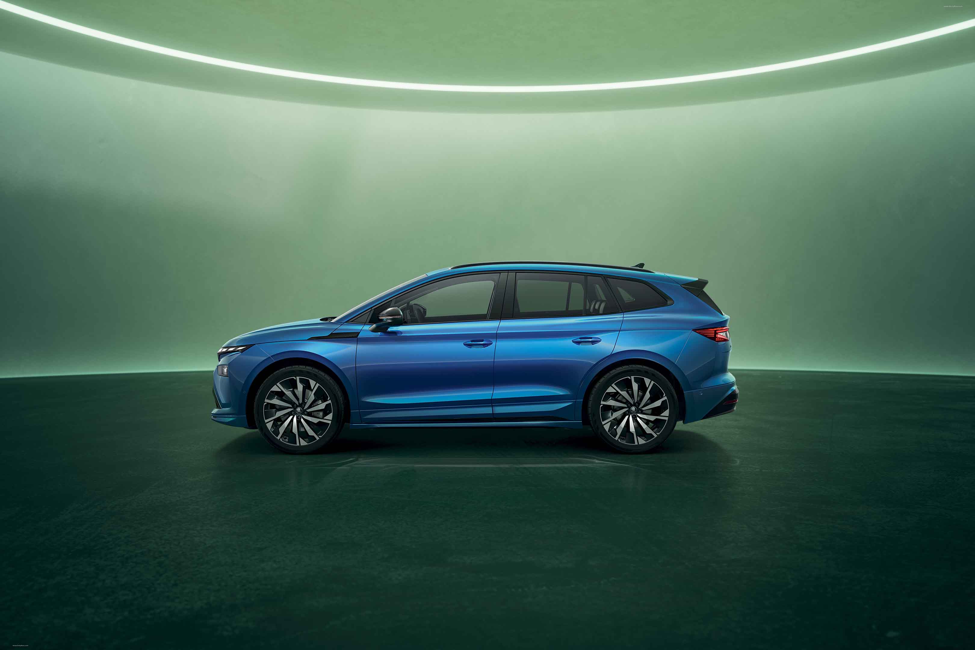 2025 Kia Test Modal Side View