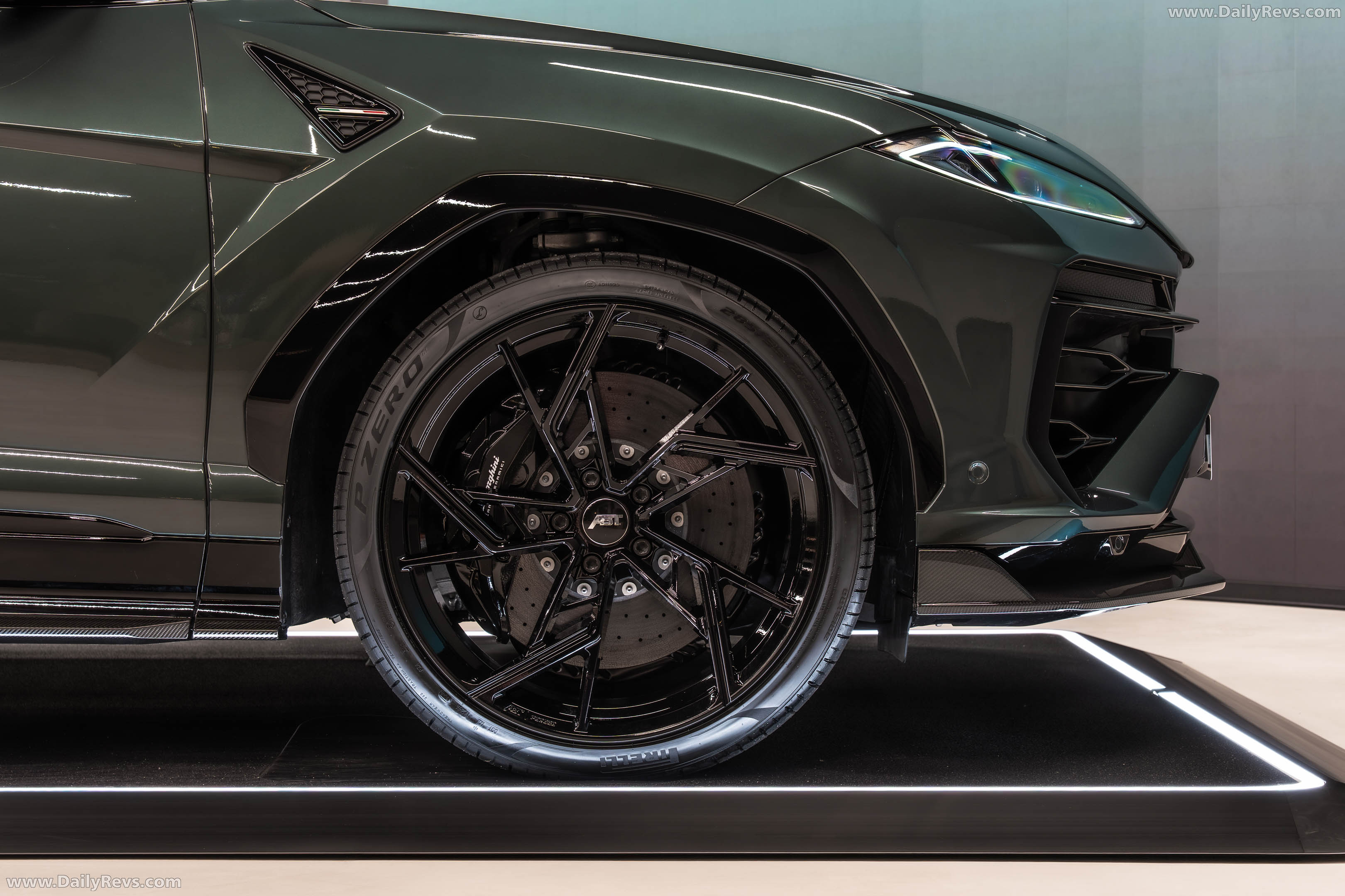 2026 ABT Urus SE Exterior