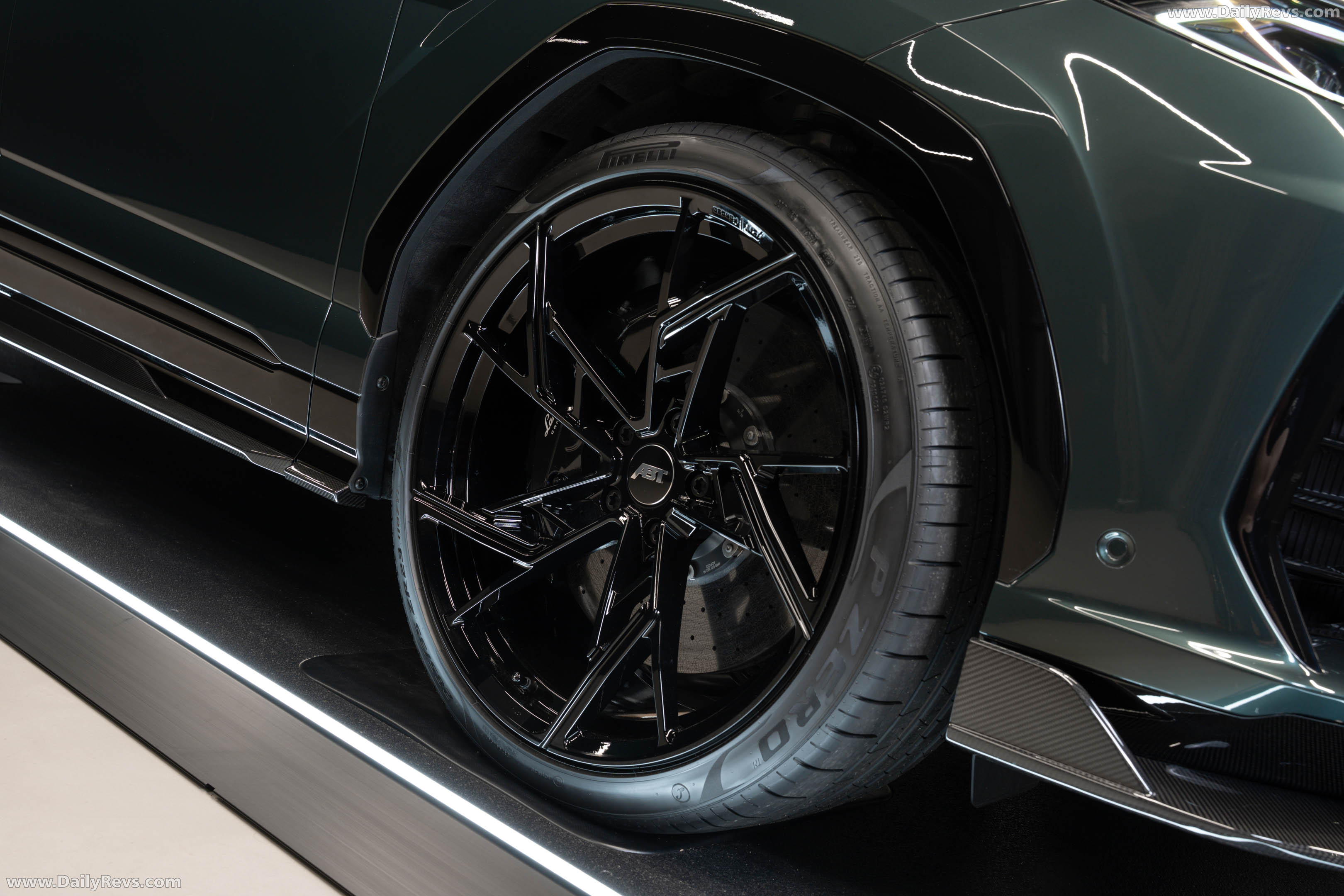 2026 ABT Urus SE Exterior