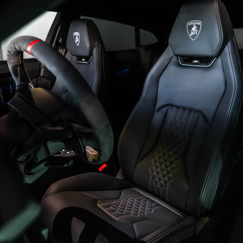 2026 ABT Urus SE Interior