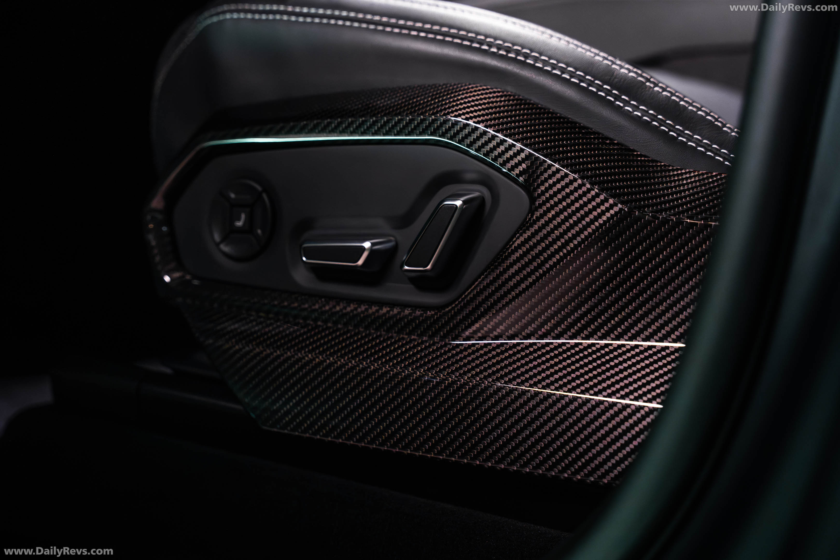 2026 ABT Urus SE Interior