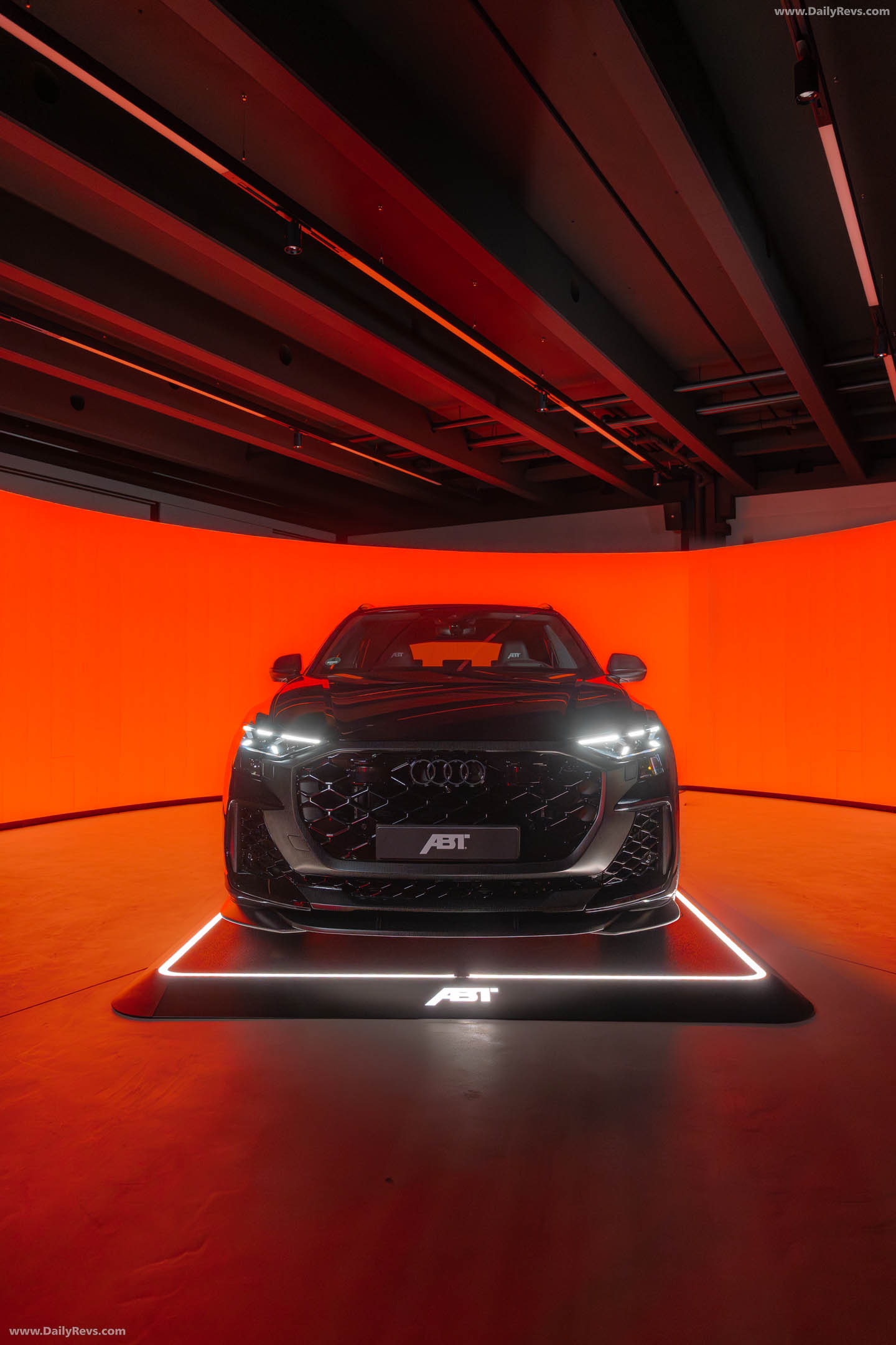 2026 ABT RSQ8-S Front View