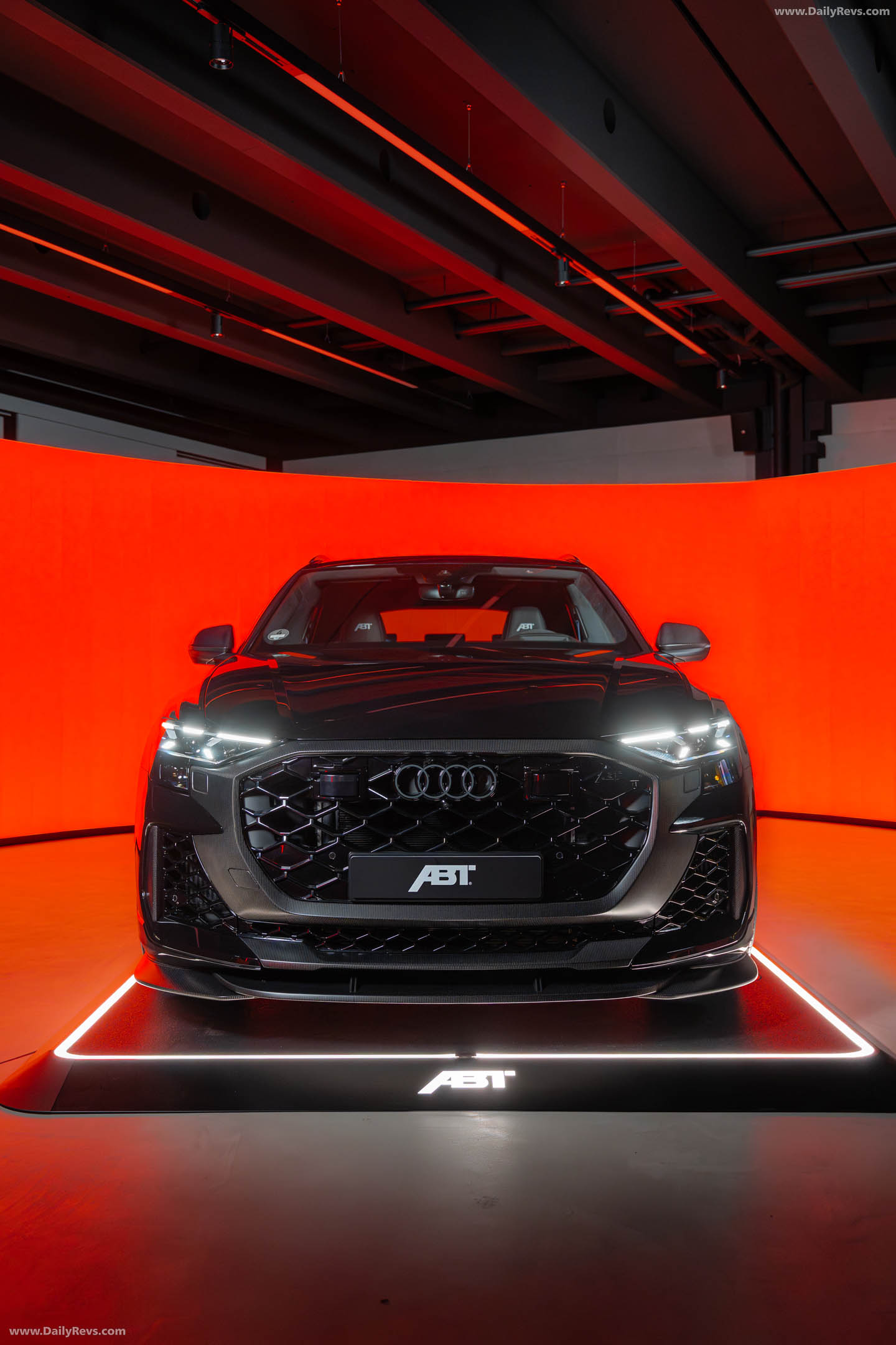 2026 ABT RSQ8-S Front View