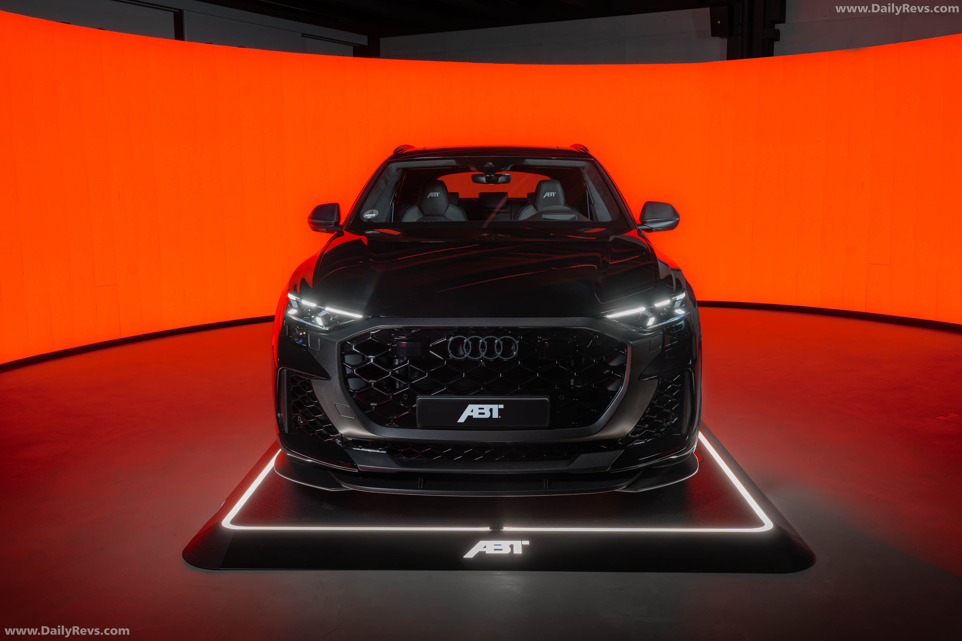 2026 ABT RSQ8-S Front View