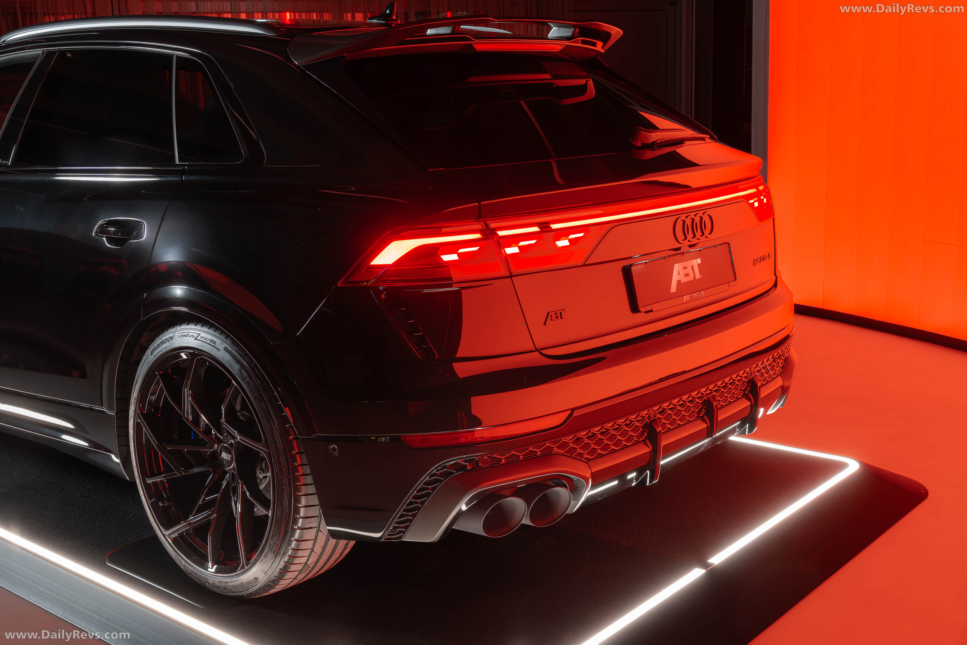 2026 ABT RSQ8-S Exterior