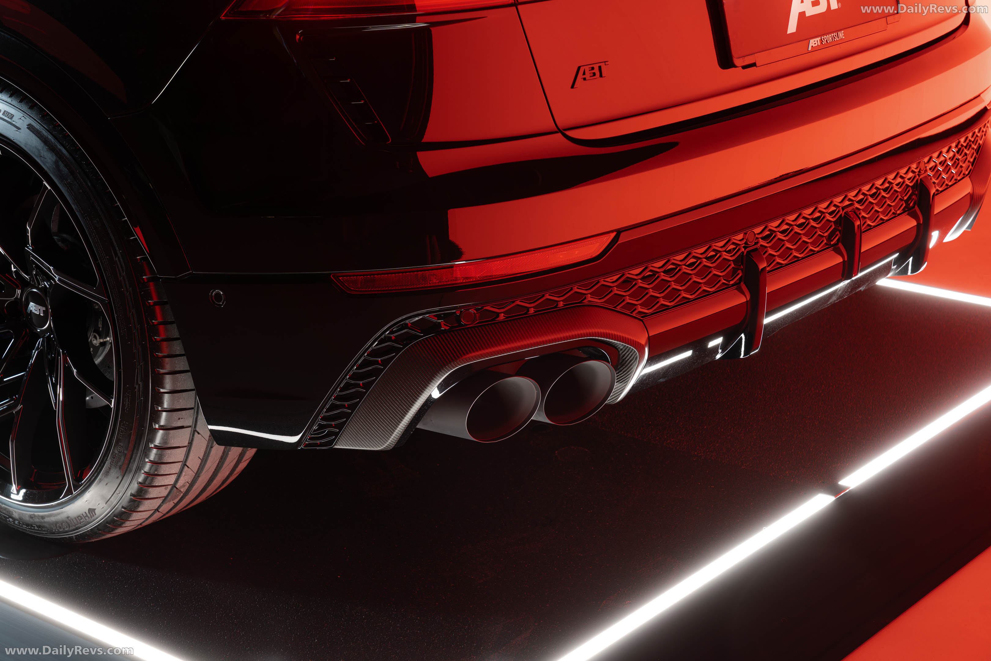 2026 ABT RSQ8-S Exterior