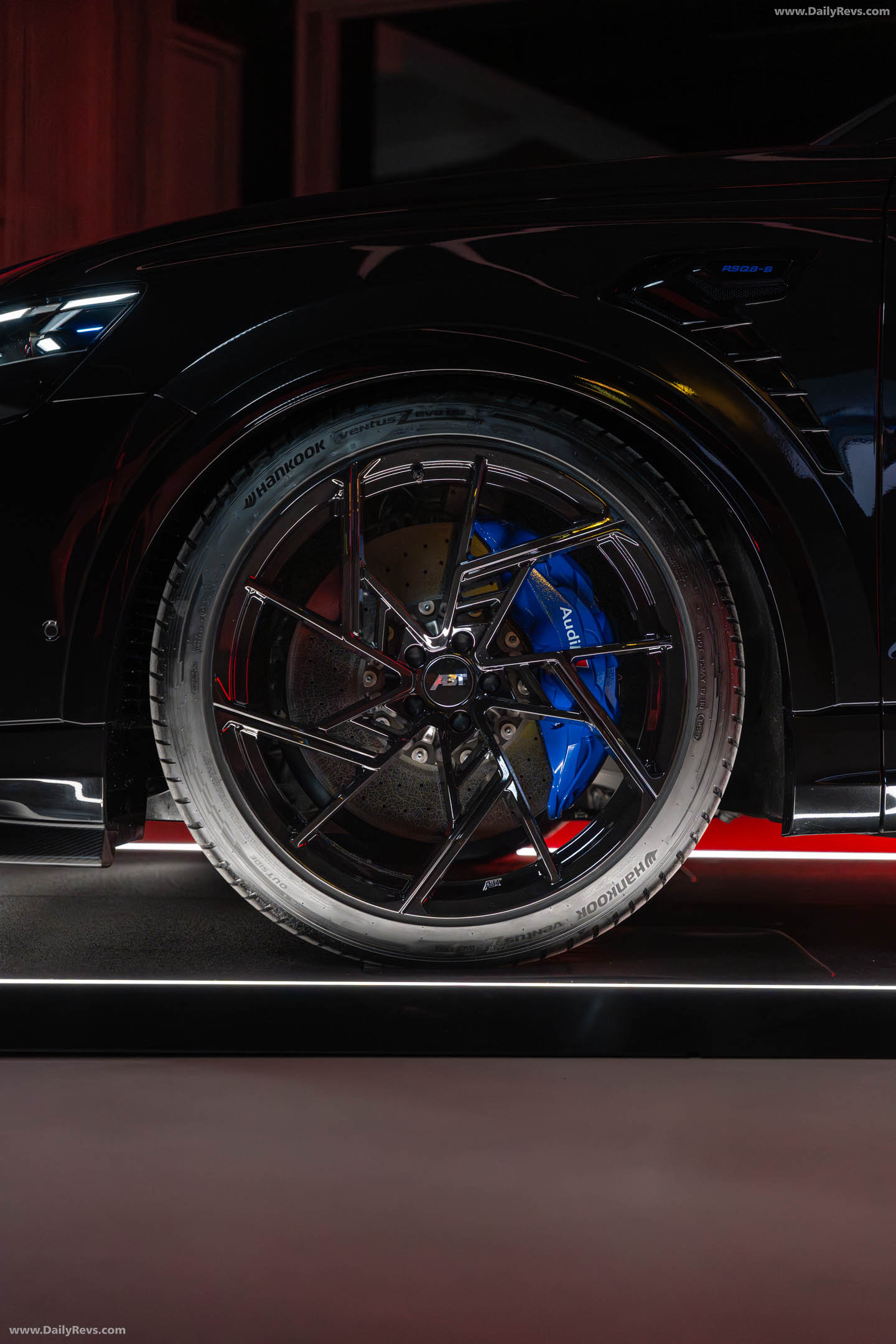 2026 ABT RSQ8-S Exterior