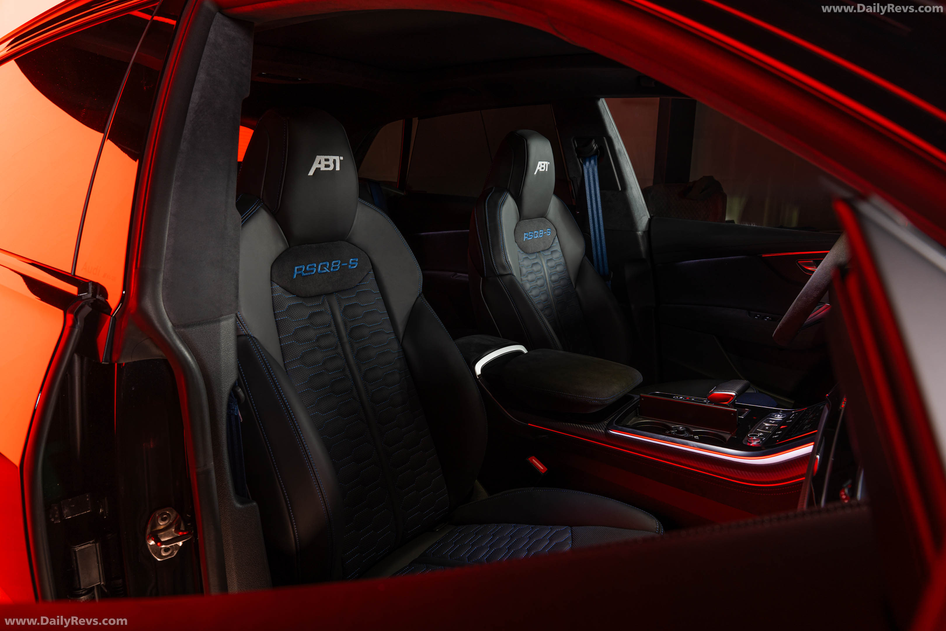 2026 ABT RSQ8-S Interior