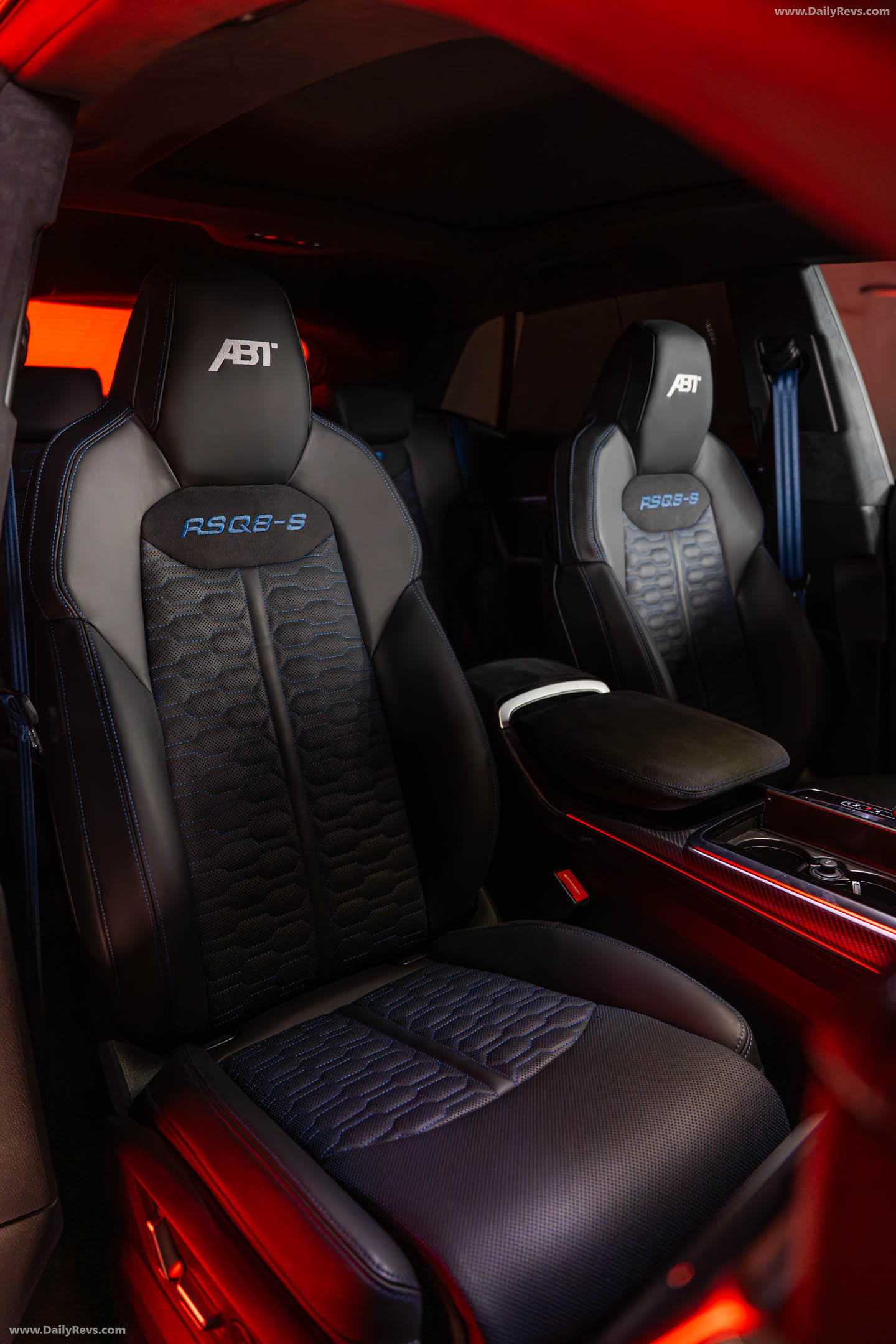 2026 ABT RSQ8-S Interior