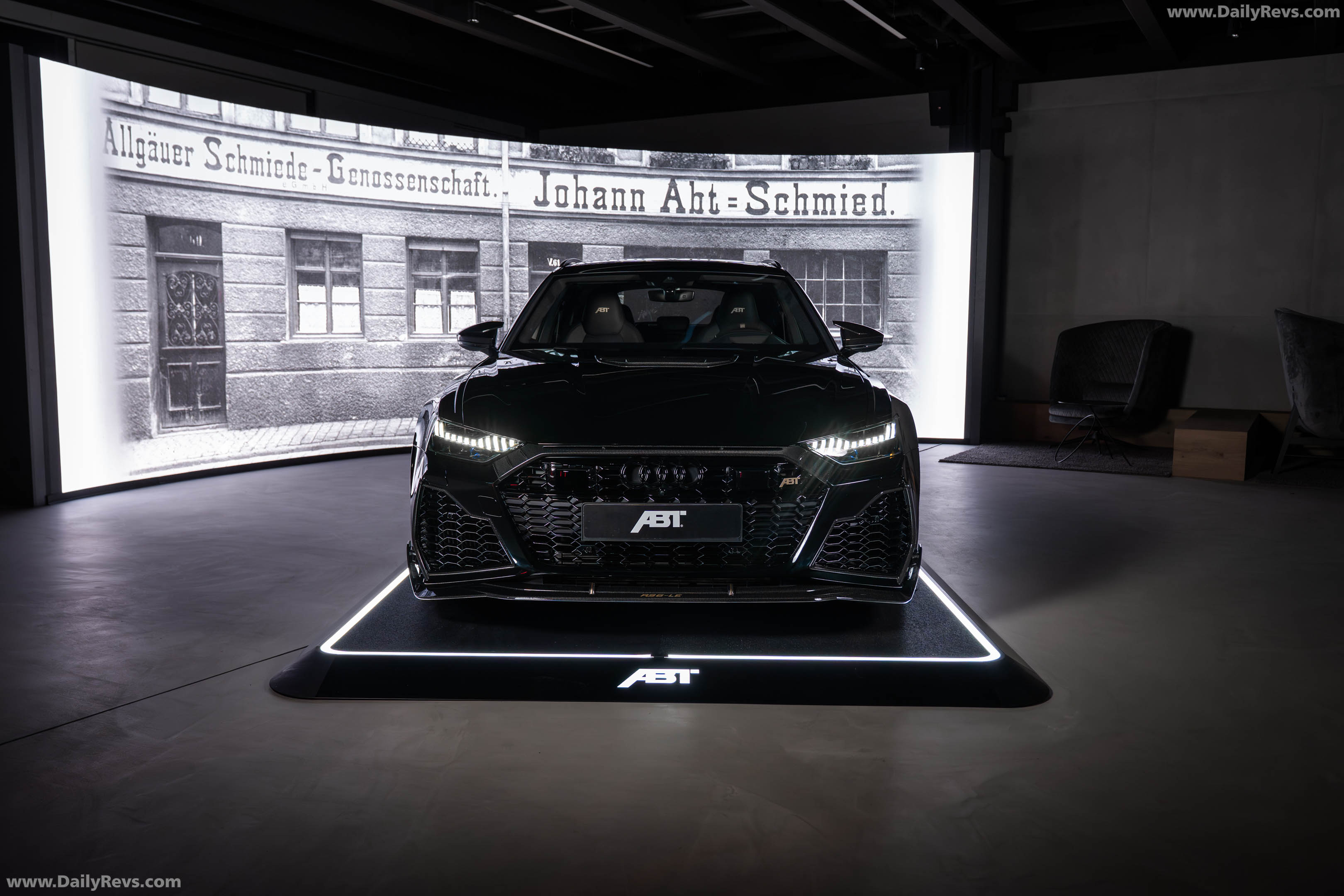 2026 ABT RS6 Legacy Edition 800 Front View