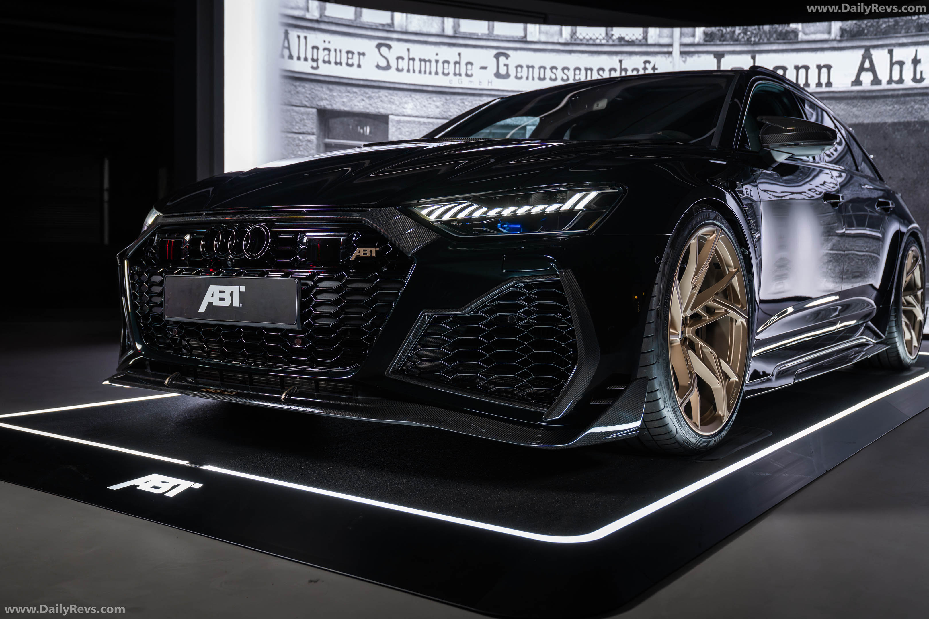 2026 ABT RS6 Legacy Edition 800 Front View