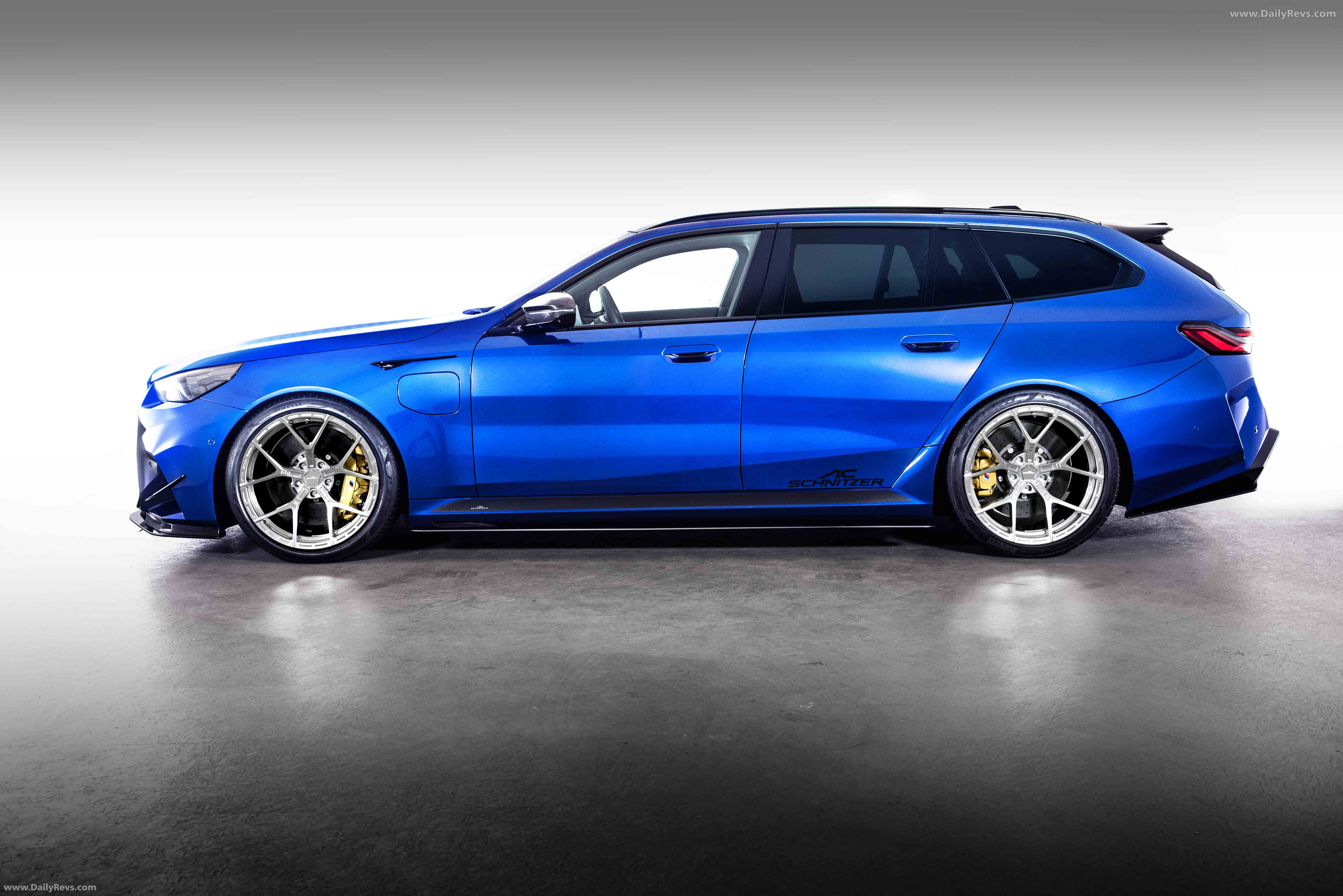 2025 AC Schnitzer BMW M5 Touring Side View