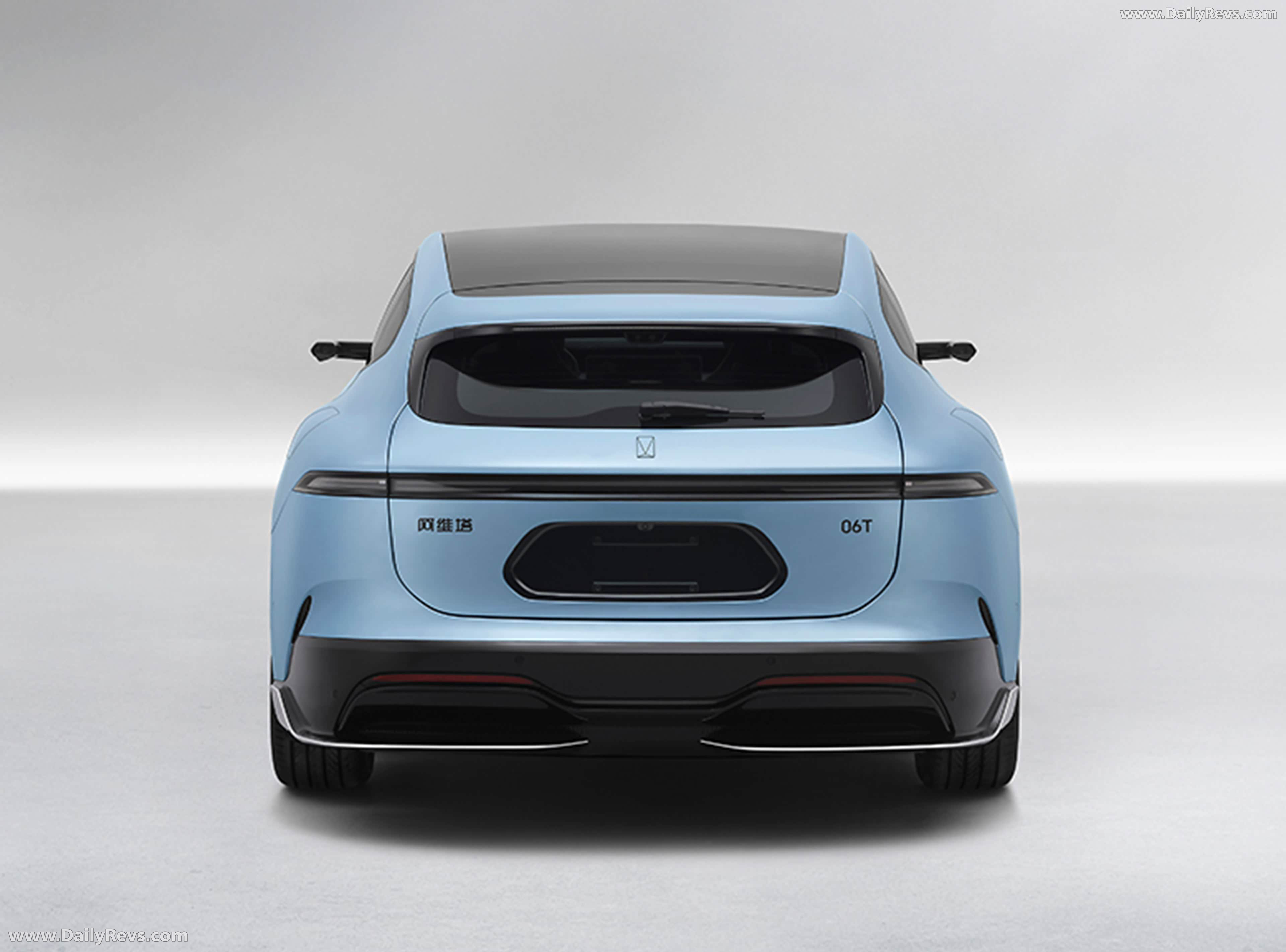 2027 AVATR 06T Rear View
