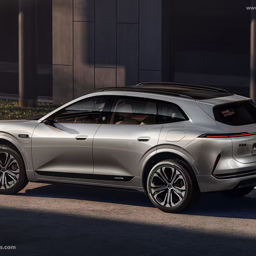 2027 AVATR 07L Rear View