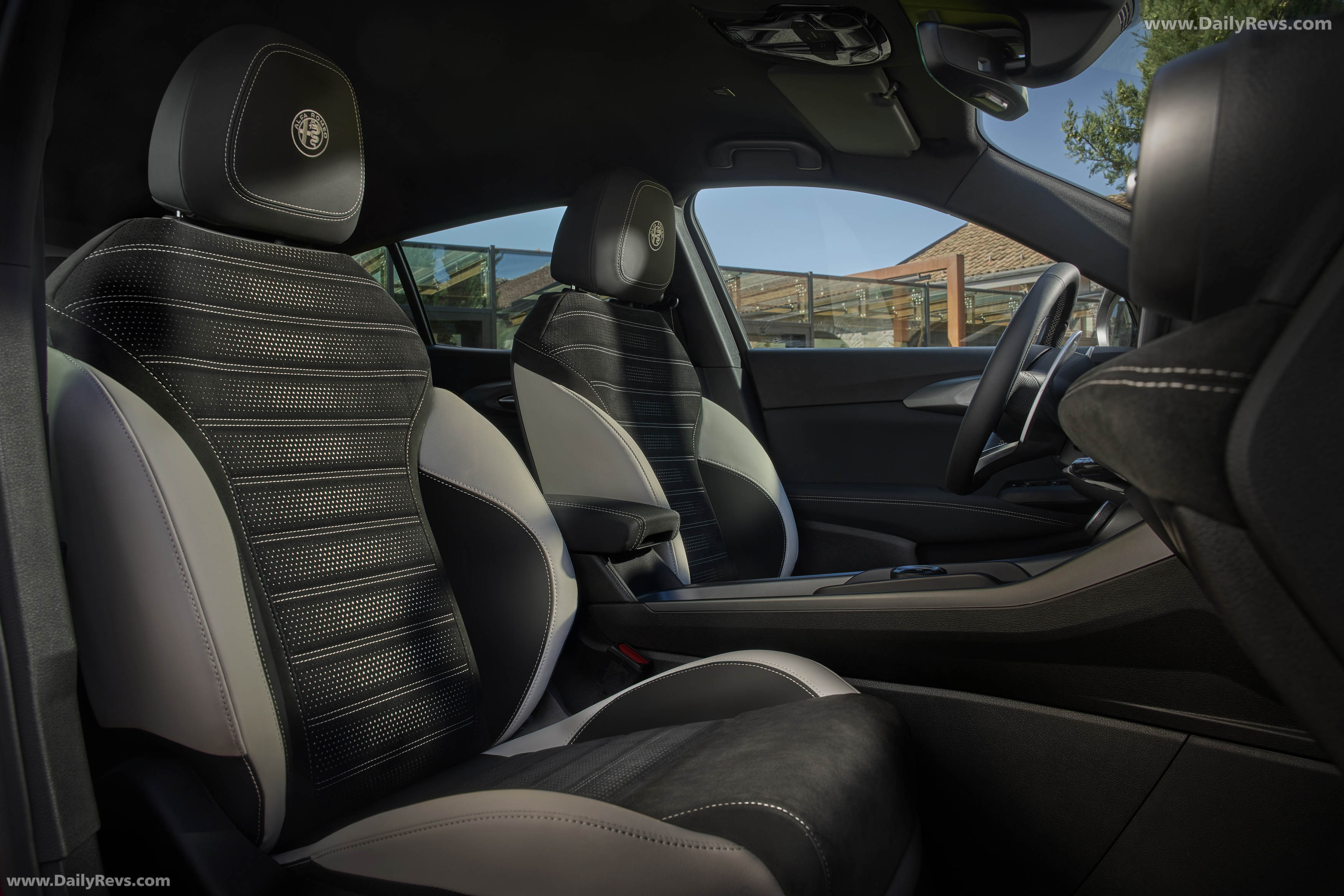 2026 Alfa Romeo Tonale Sport Speciale Interior