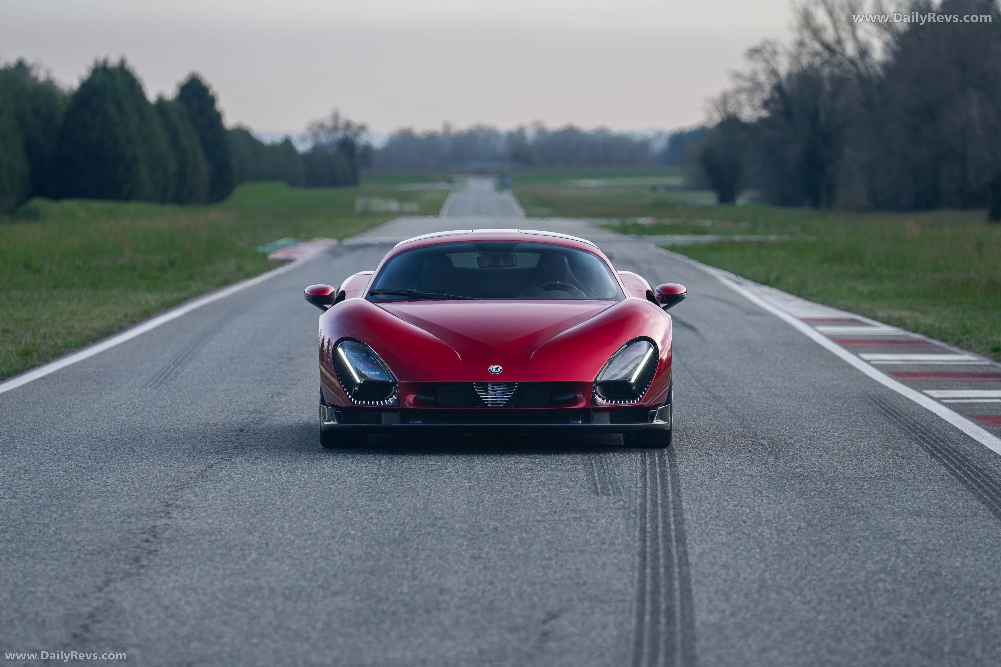 2024 Alfa Romeo 33 Stradale Front View