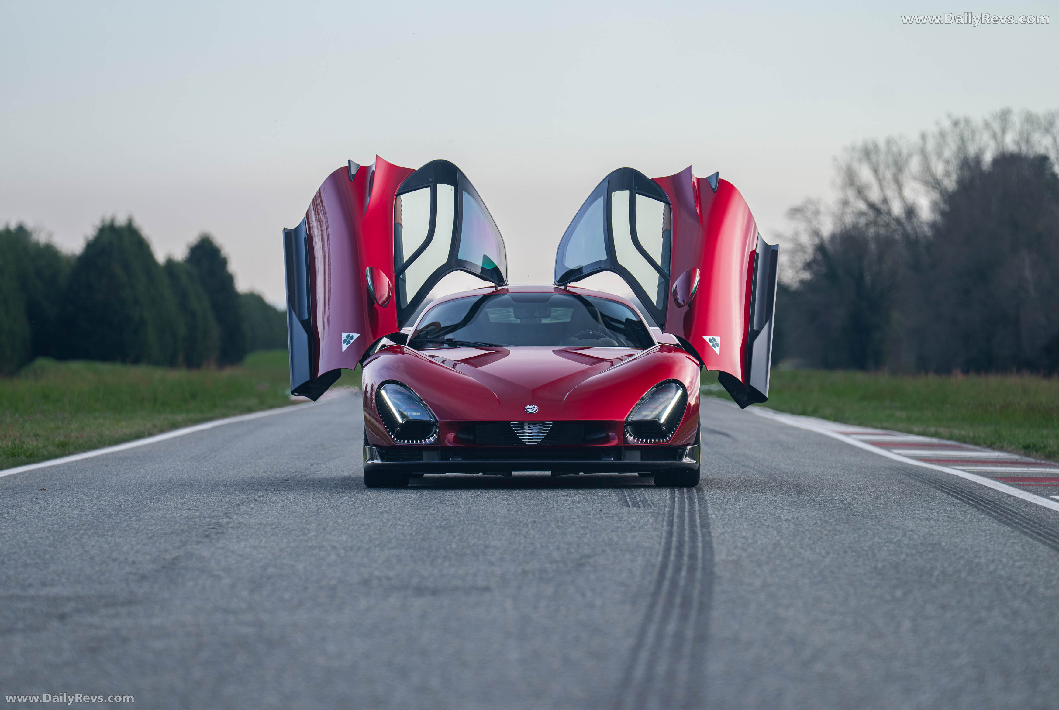 2024 Alfa Romeo 33 Stradale Front View