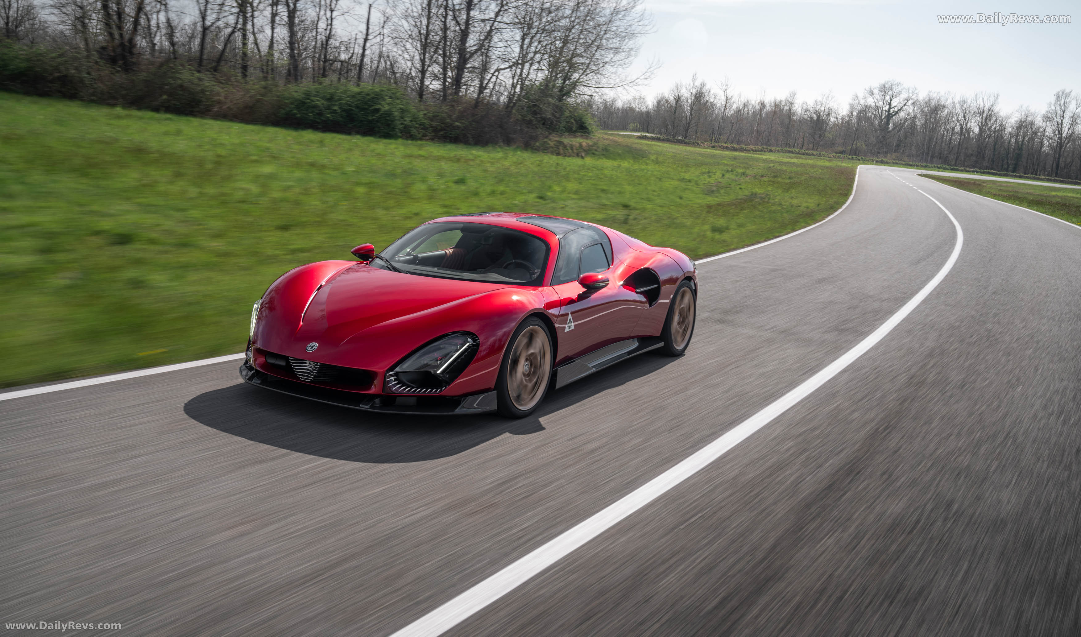 2024 Alfa Romeo 33 Stradale Front View