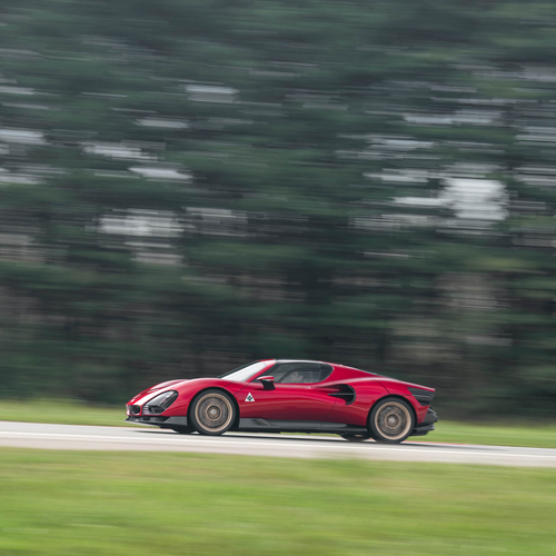 2024 Alfa Romeo 33 Stradale Front View