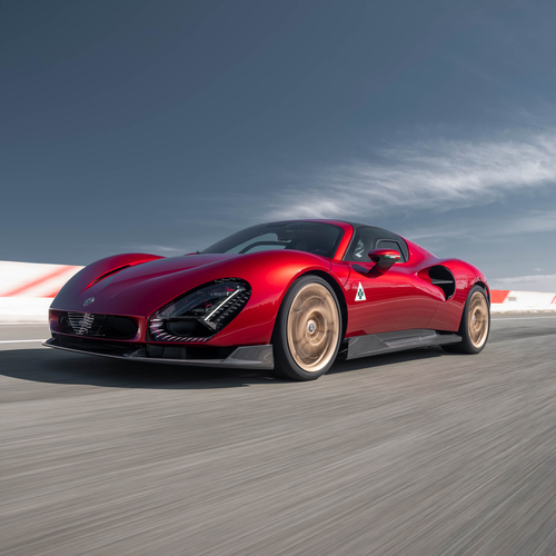 2024 Alfa Romeo 33 Stradale Front View