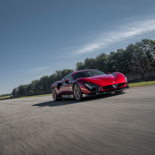 2024 Alfa Romeo 33 Stradale Front View
