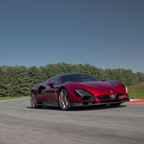 2024 Alfa Romeo 33 Stradale Front View
