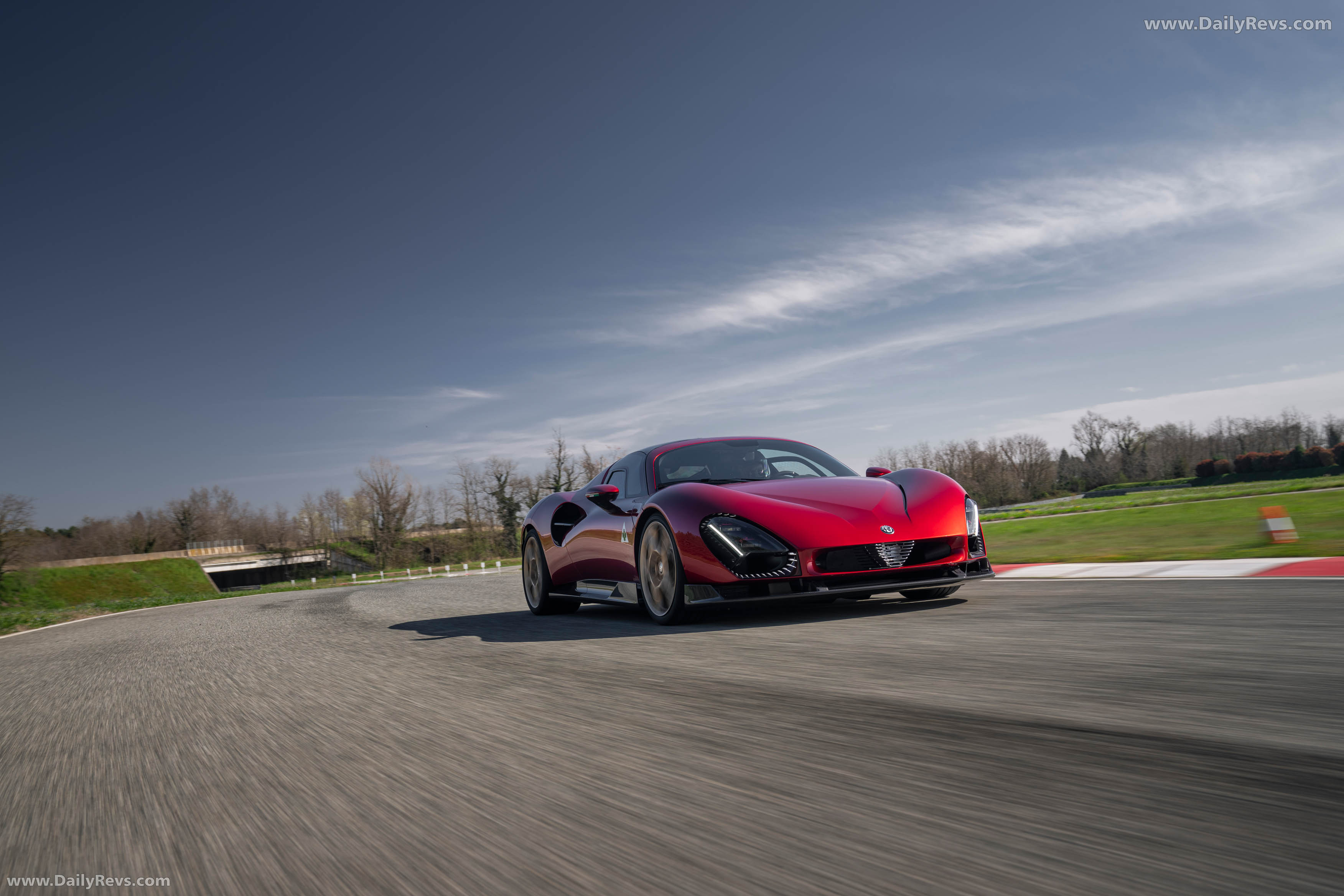 2024 Alfa Romeo 33 Stradale Front View