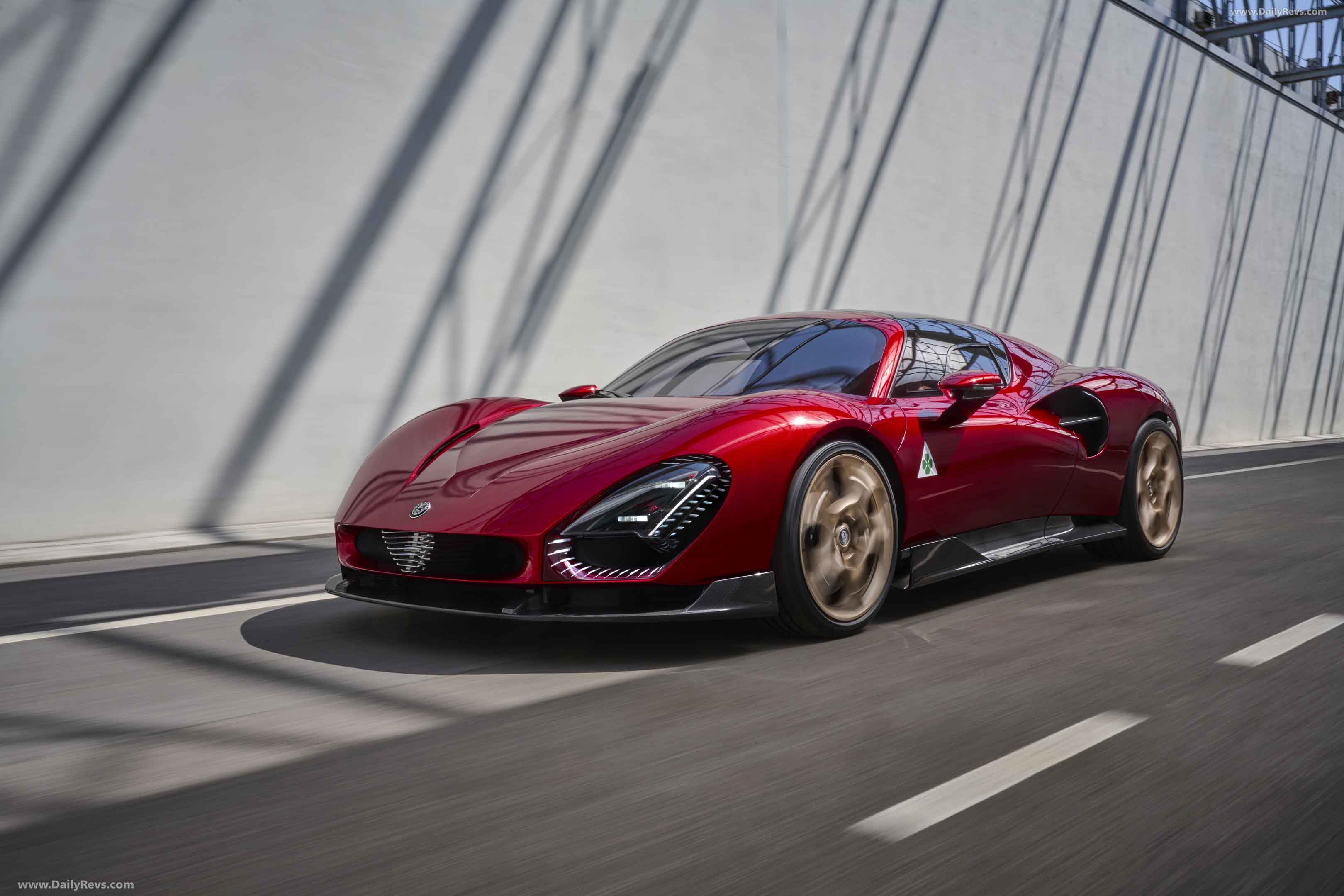 2024 Alfa Romeo 33 Stradale Front View