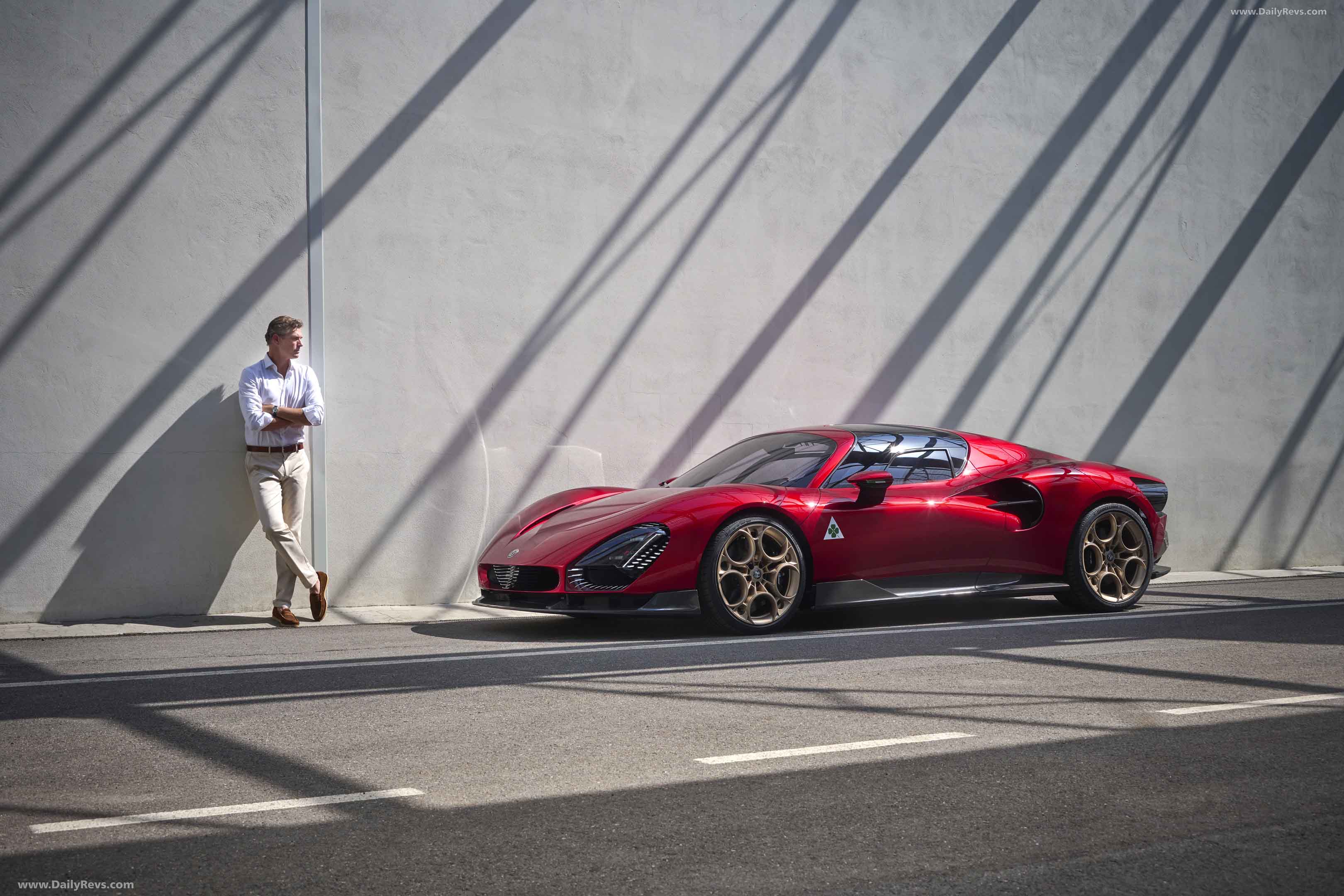 2024 Alfa Romeo 33 Stradale Front View