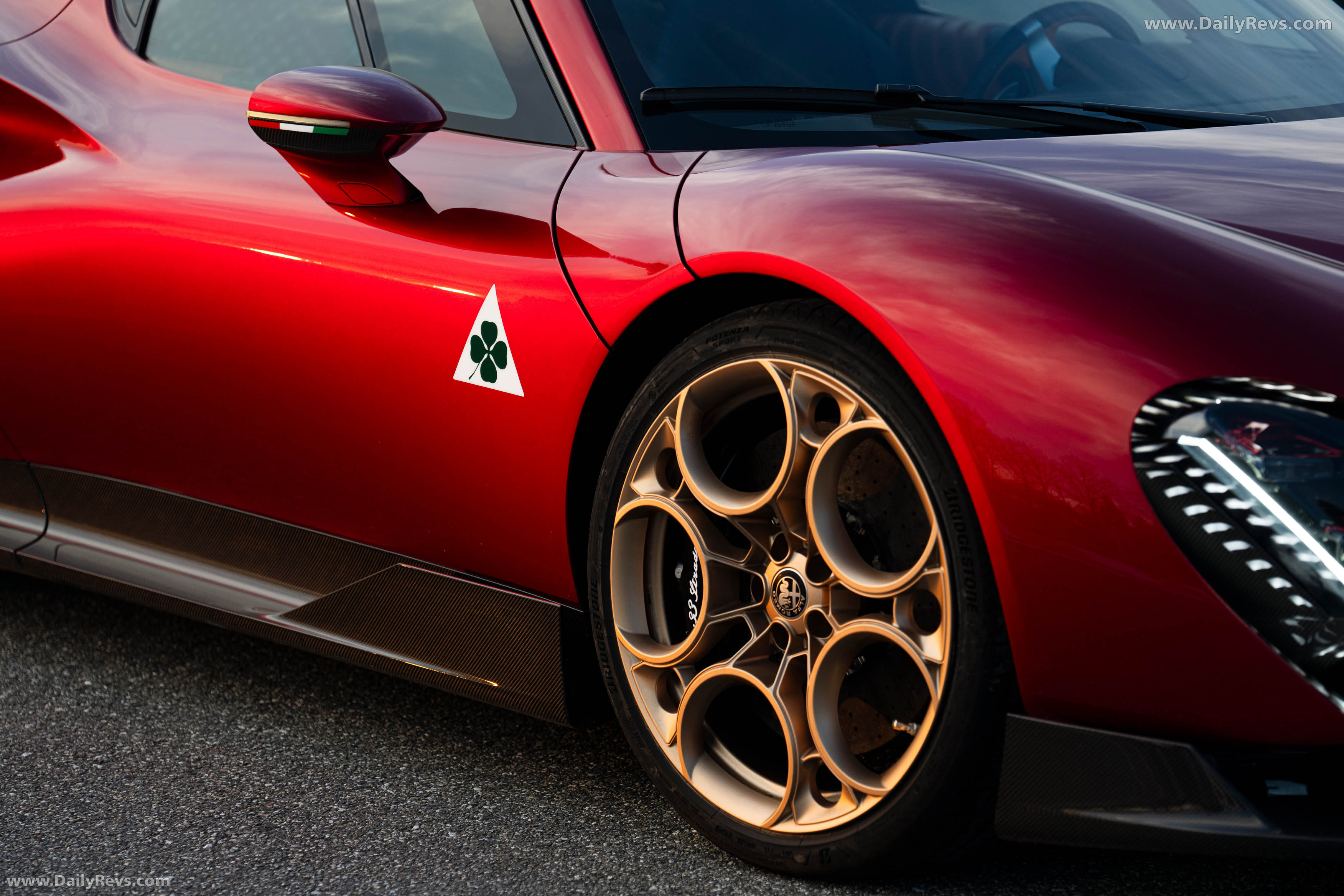2024 Alfa Romeo 33 Stradale Exterior