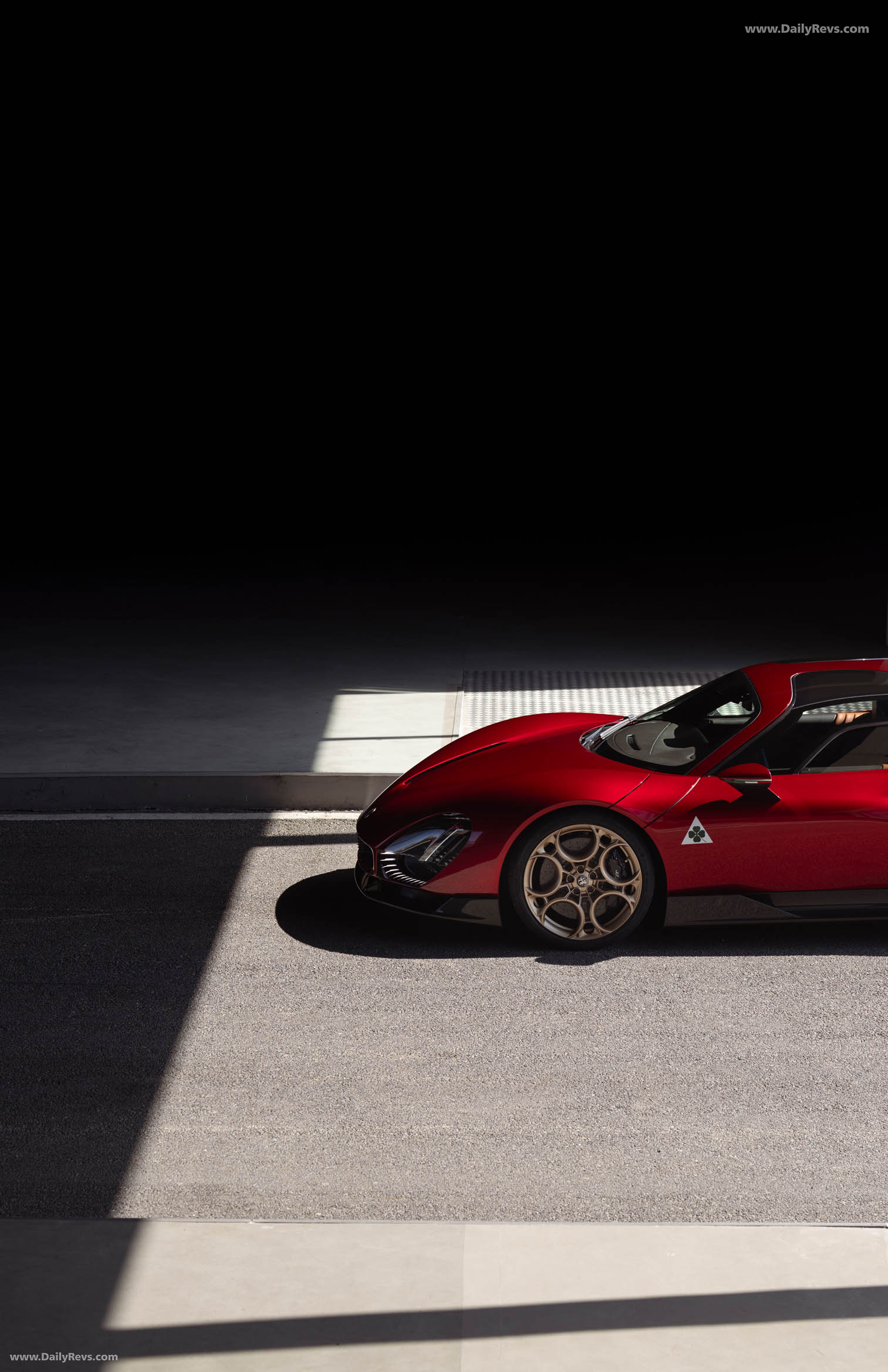 2024 Alfa Romeo 33 Stradale Exterior
