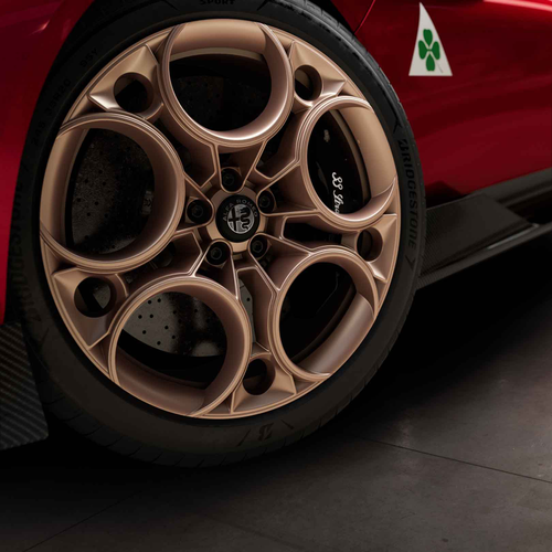 2024 Alfa Romeo 33 Stradale Exterior