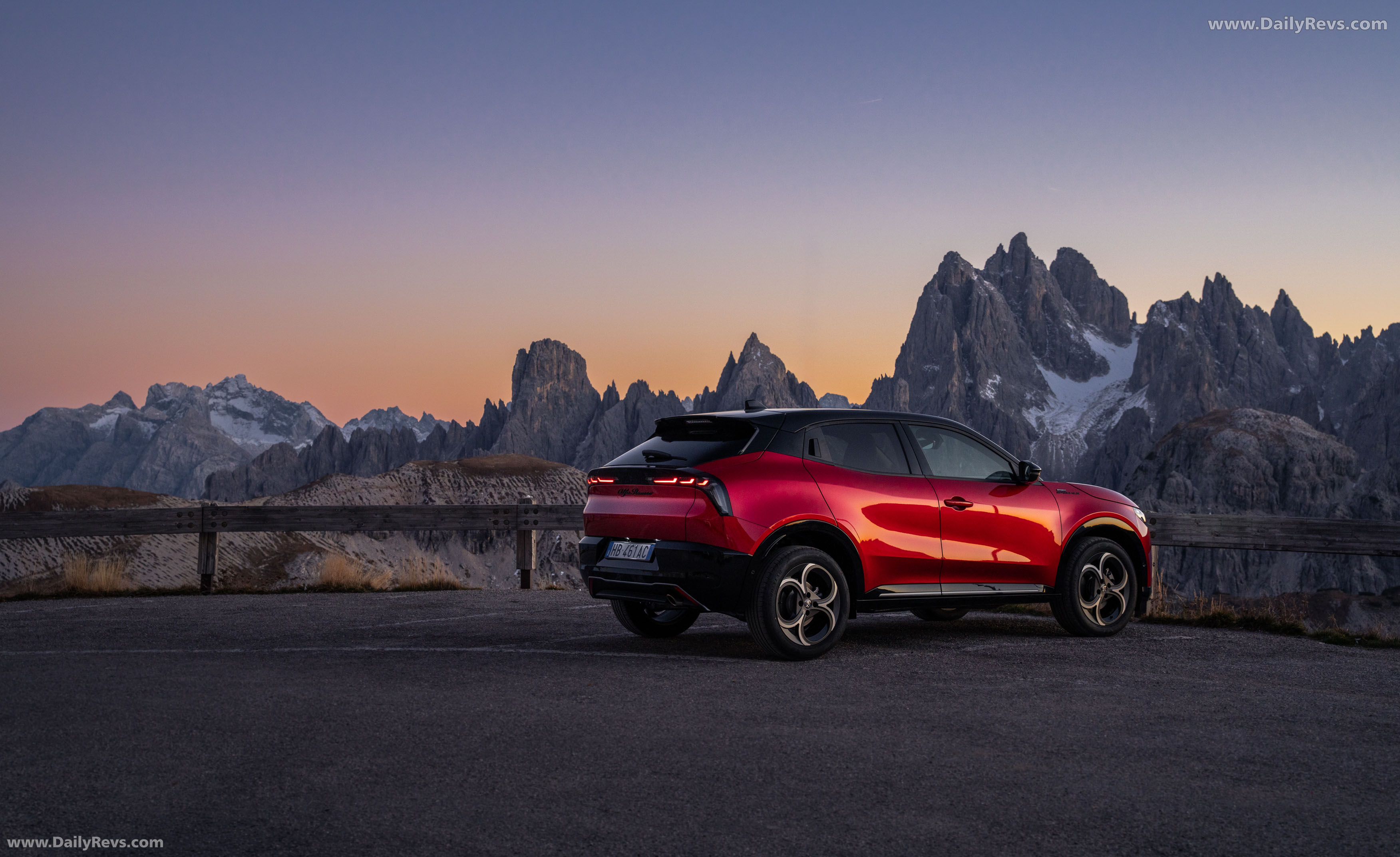 2025 Alfa Romeo Junior Sport Speciale Rear View