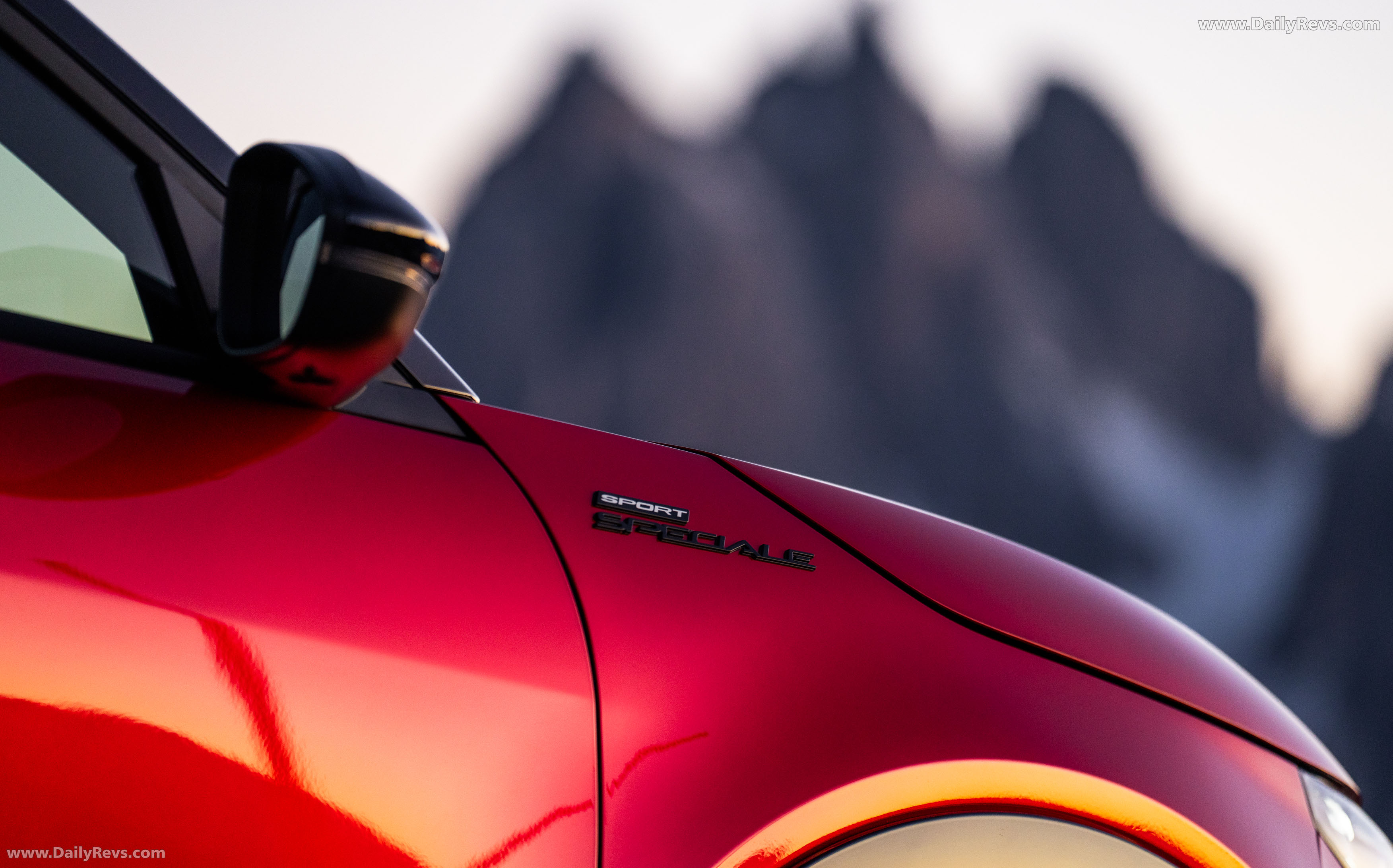 2025 Alfa Romeo Junior Sport Speciale Exterior