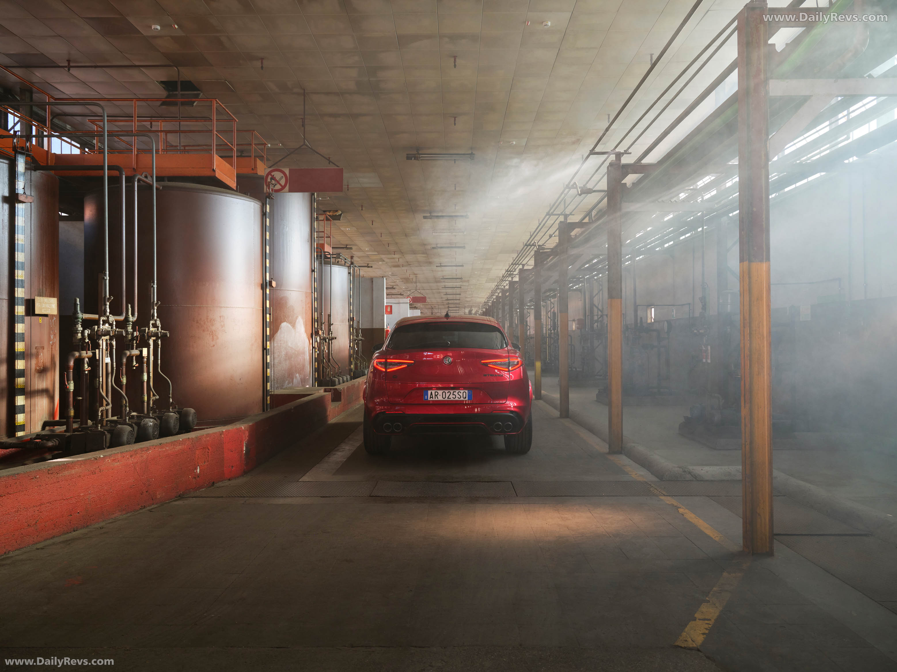 2026 Alfa Romeo Stelvio Quadrifoglio Collezione Rear View