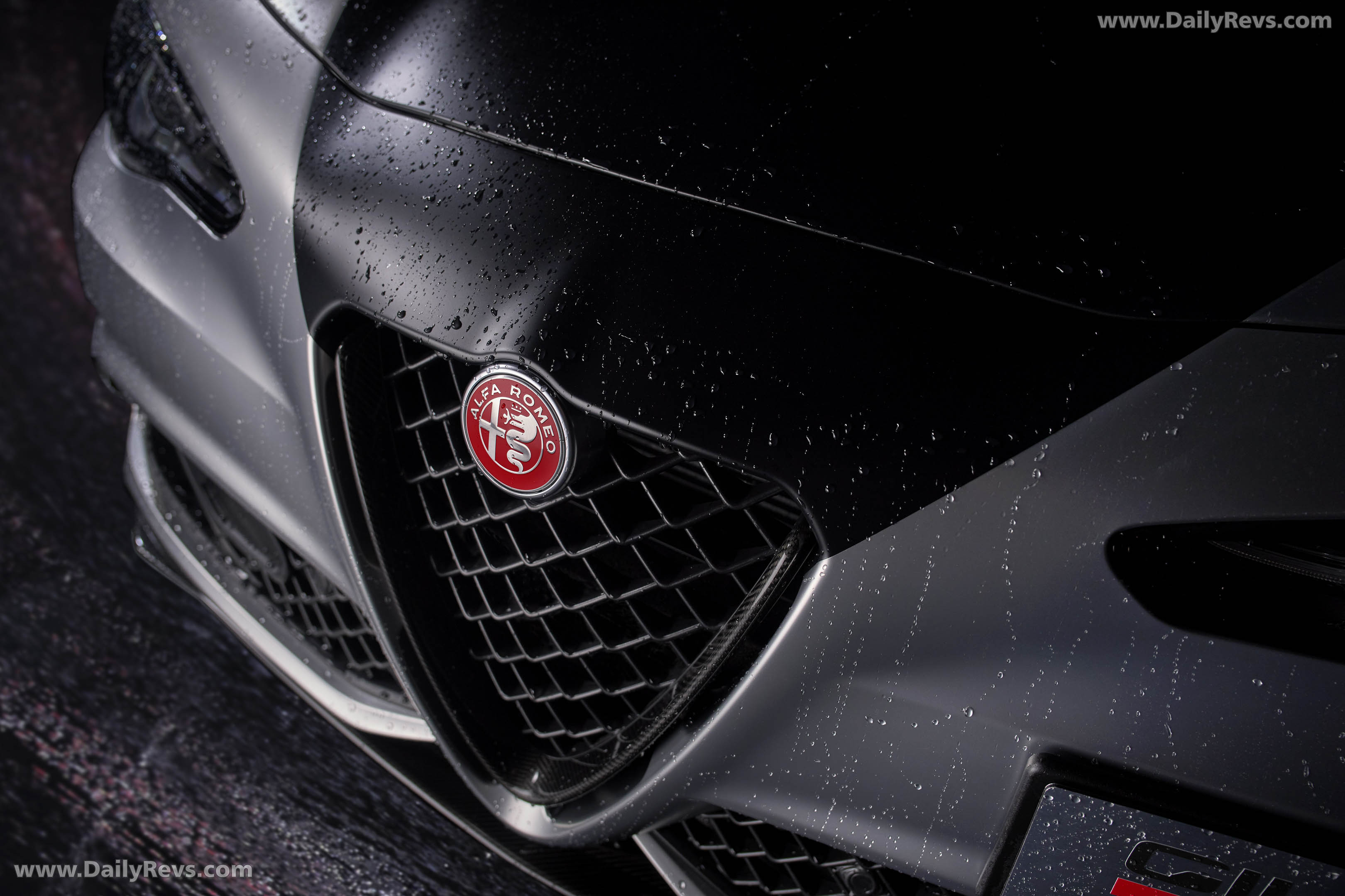 2027 Alfa Romeo Giulia Quadrifoglio Luna Rossa Exterior