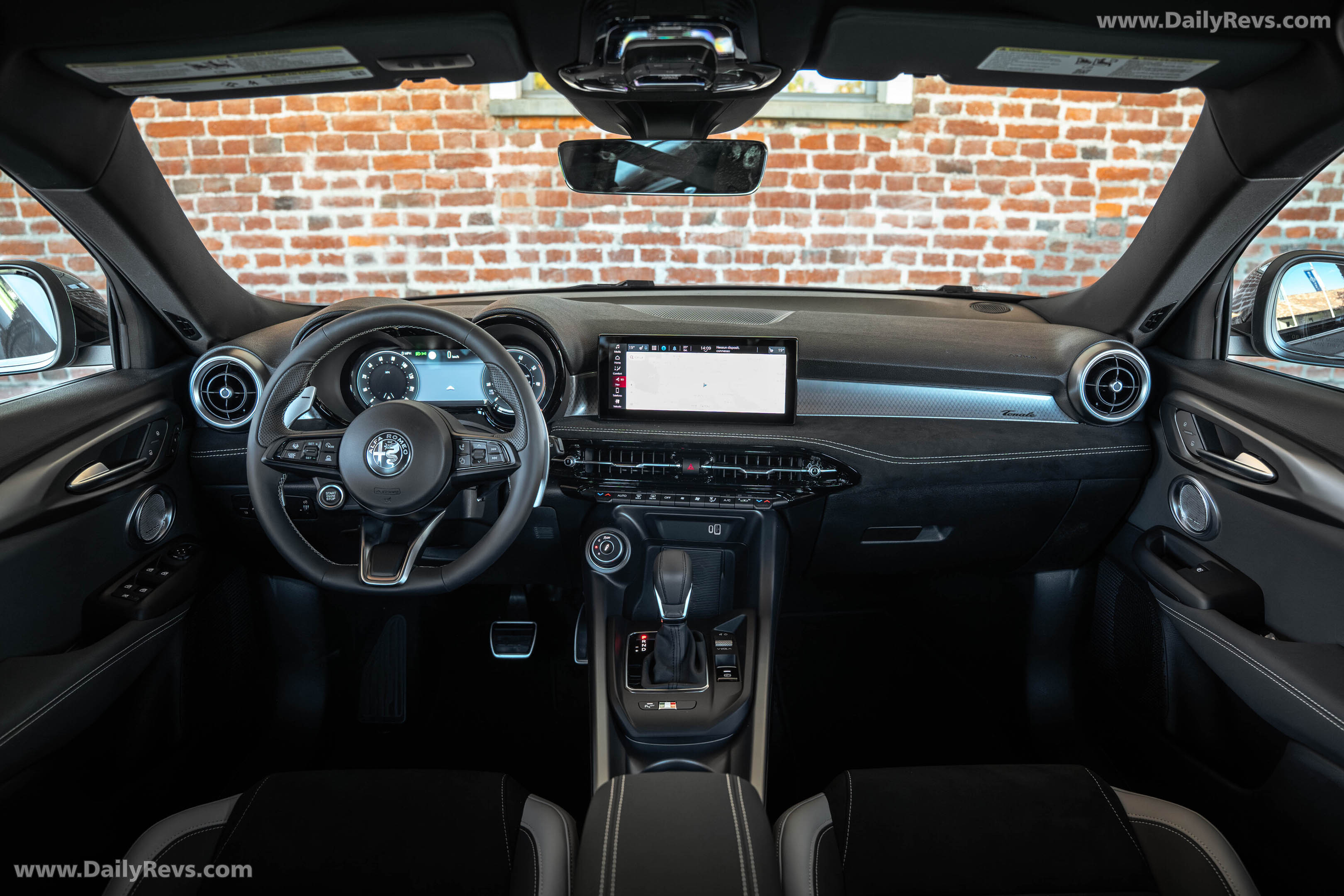 2026 Alfa Romeo Tonale Sport Speciale Grigio Ascari Interior
