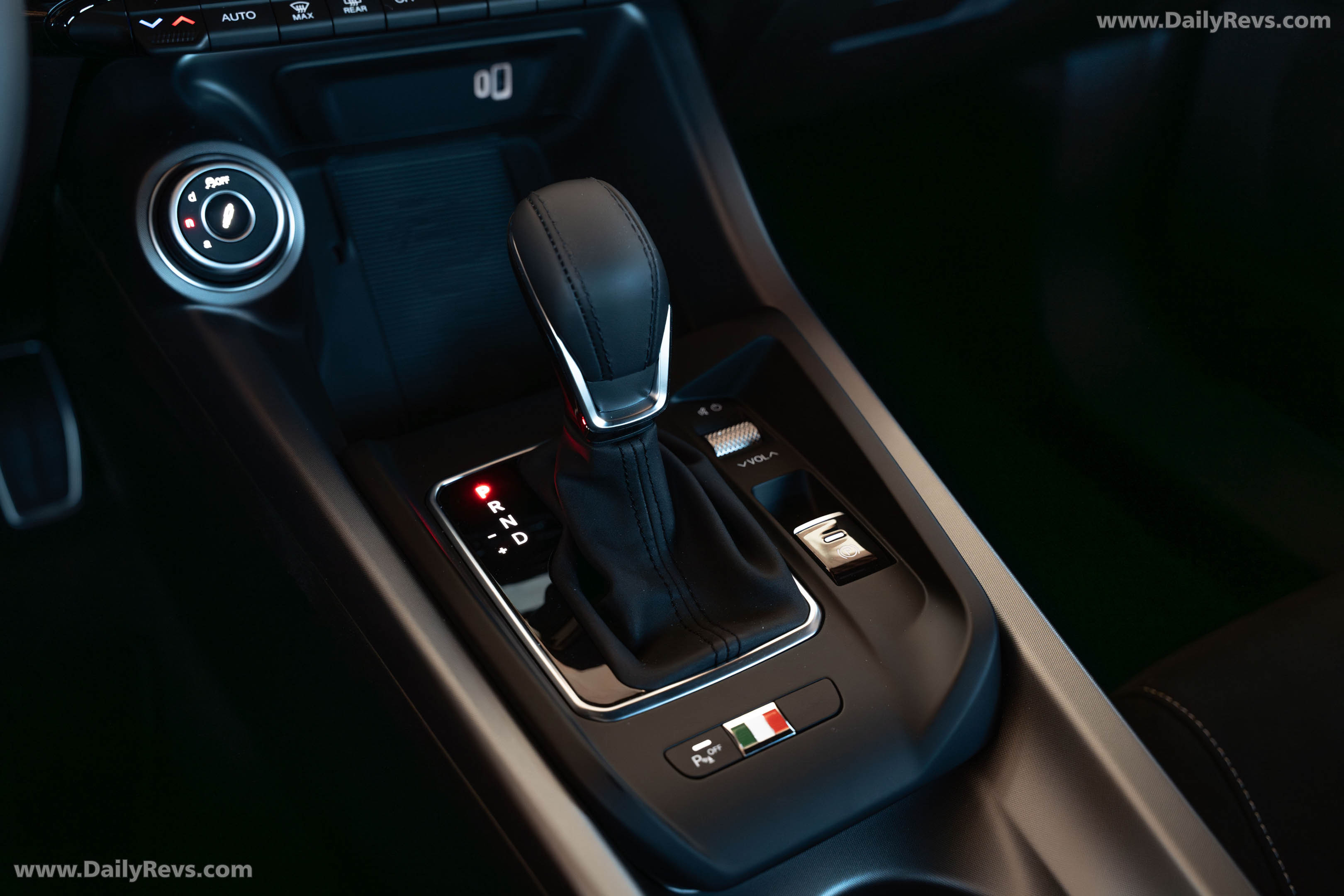 2026 Alfa Romeo Tonale Sport Speciale Grigio Ascari Interior