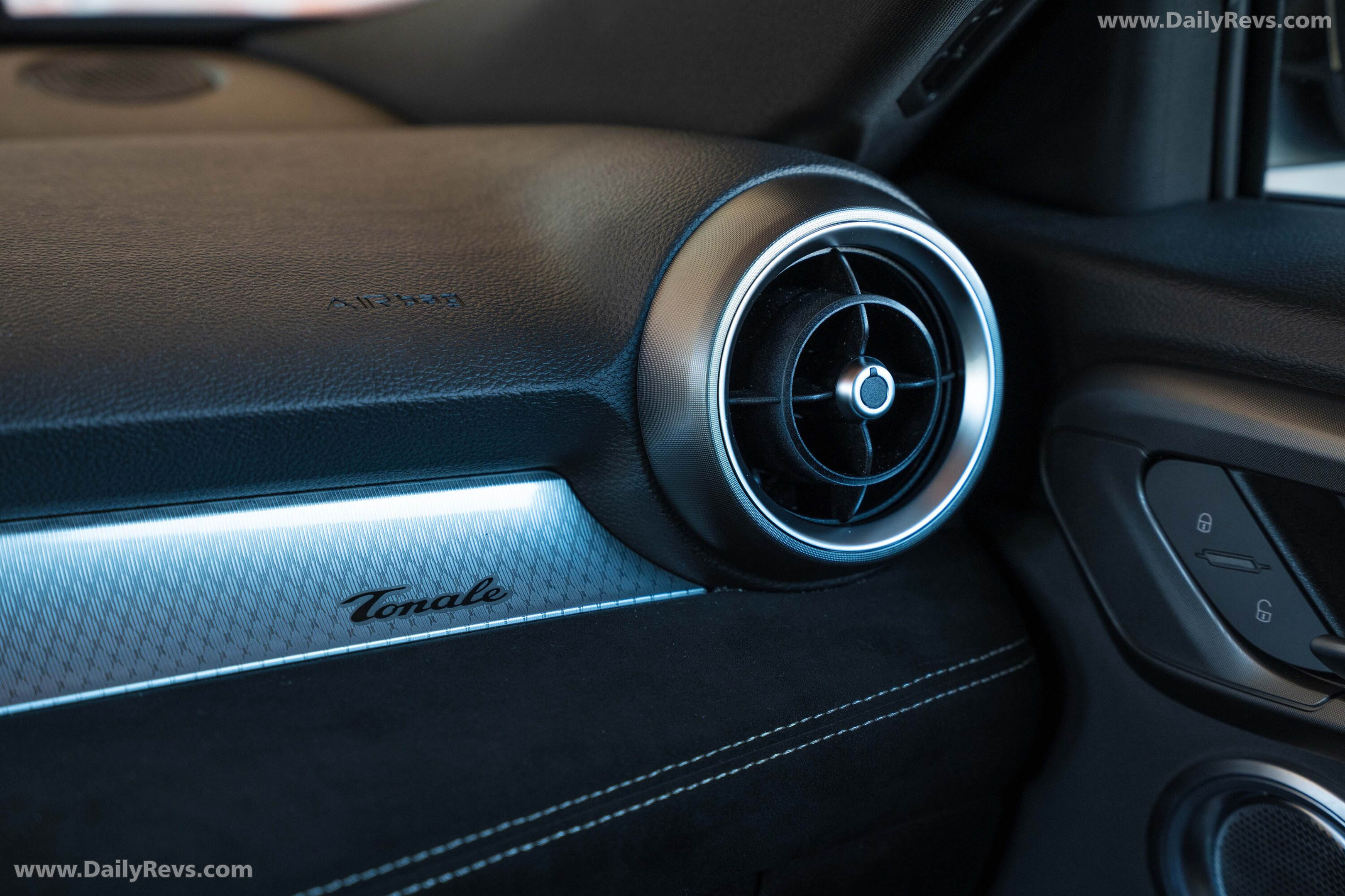 2026 Alfa Romeo Tonale Sport Speciale Grigio Ascari Interior