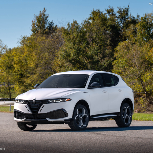 2026 Alfa Romeo Tonale Sport Speciale Milano White Front View