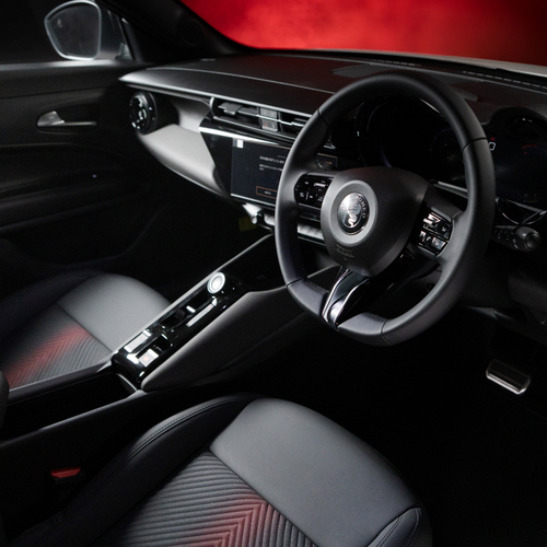 2026 Alfa Romeo Junior Ibrida Edizione Bianco Interior