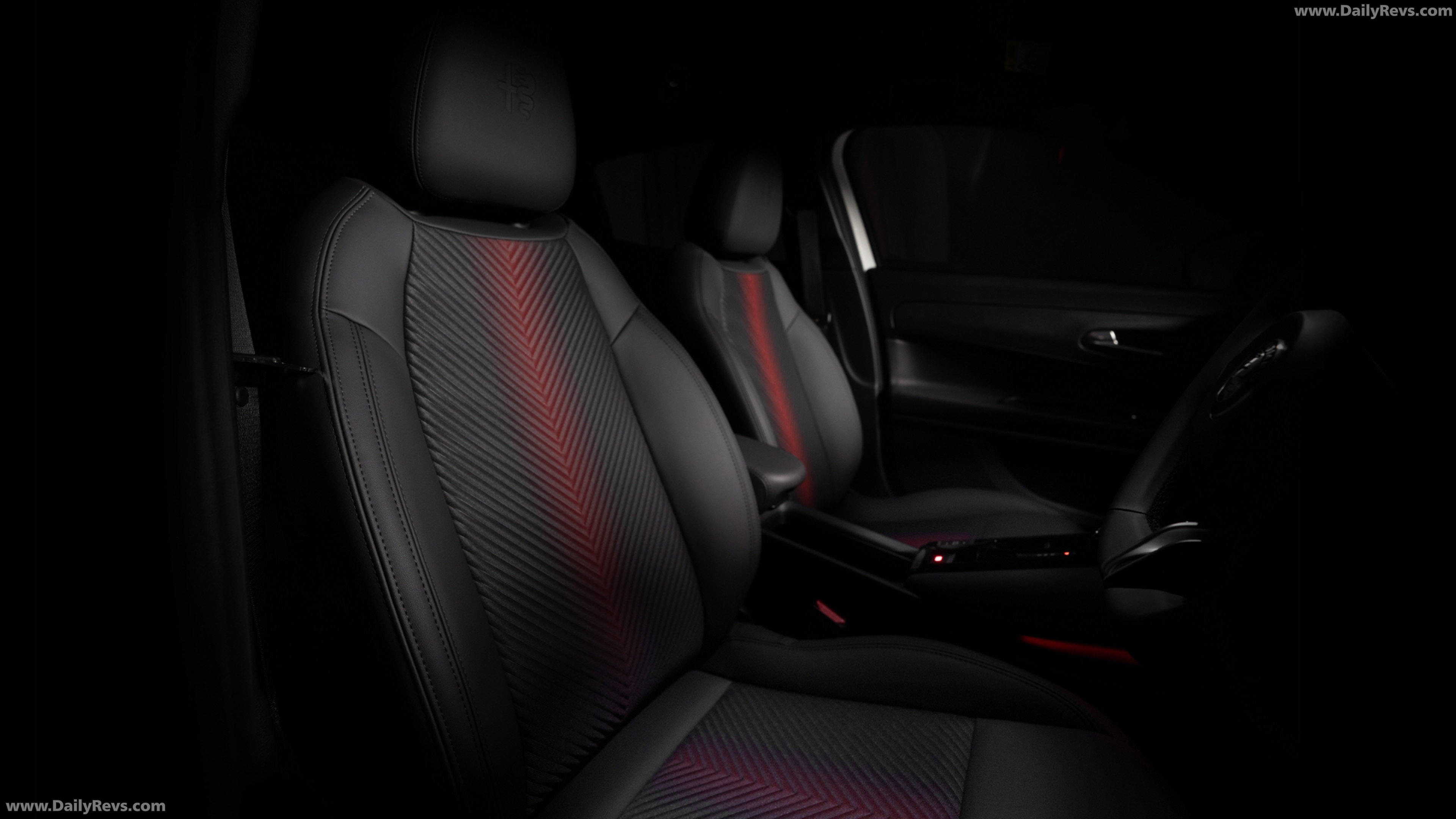 2026 Alfa Romeo Junior Ibrida Edizione Bianco Interior