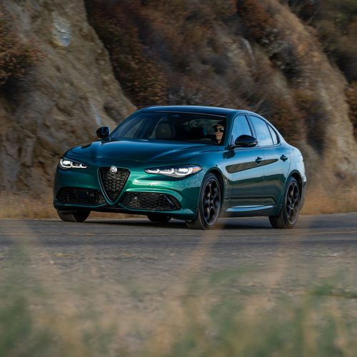 2026 Alfa Romeo Giulia Intensa US Version Front View