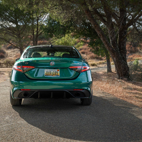 2026 Alfa Romeo Giulia Intensa US Version Rear View