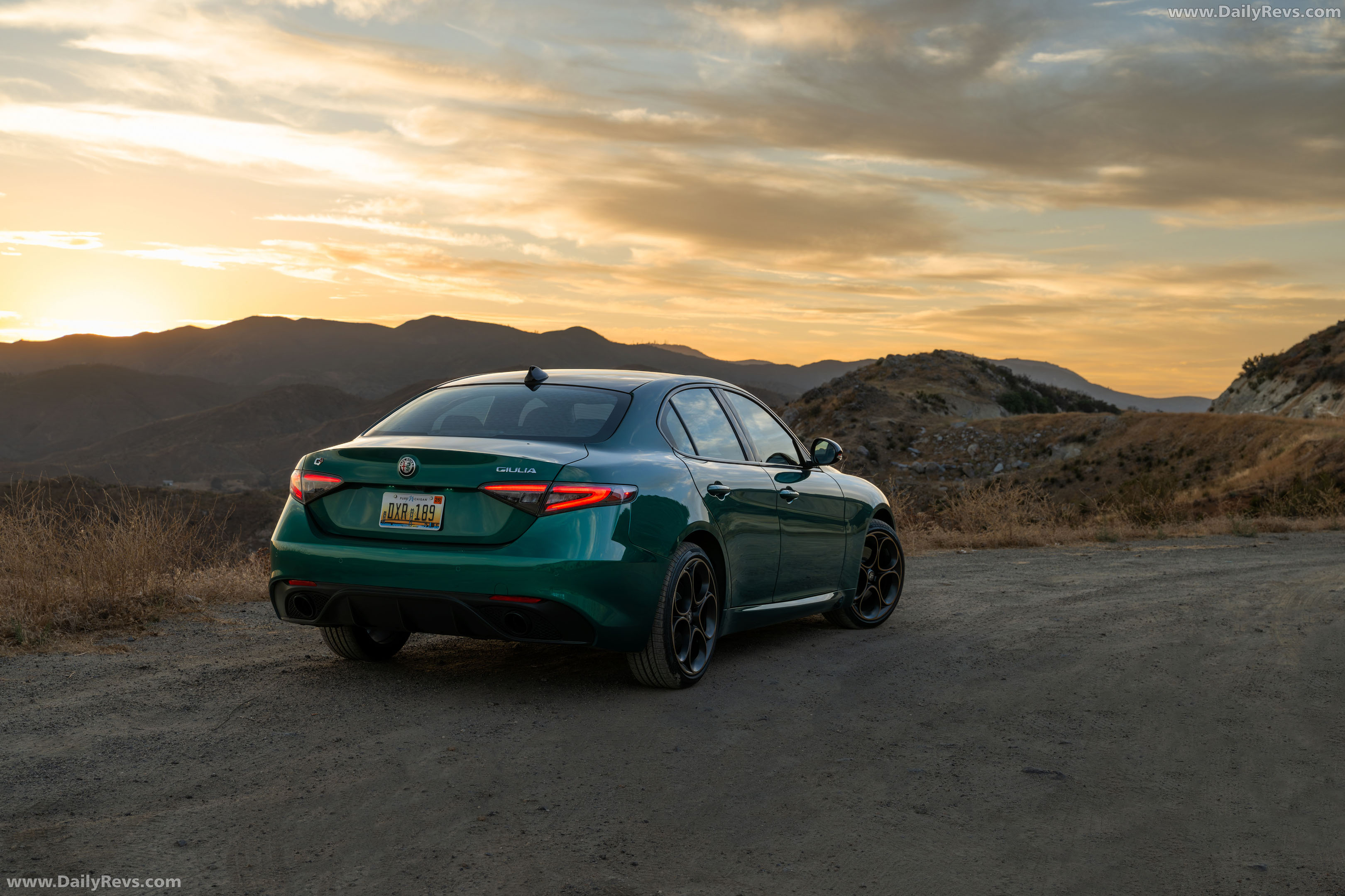 2026 Alfa Romeo Giulia Intensa US Version Rear View