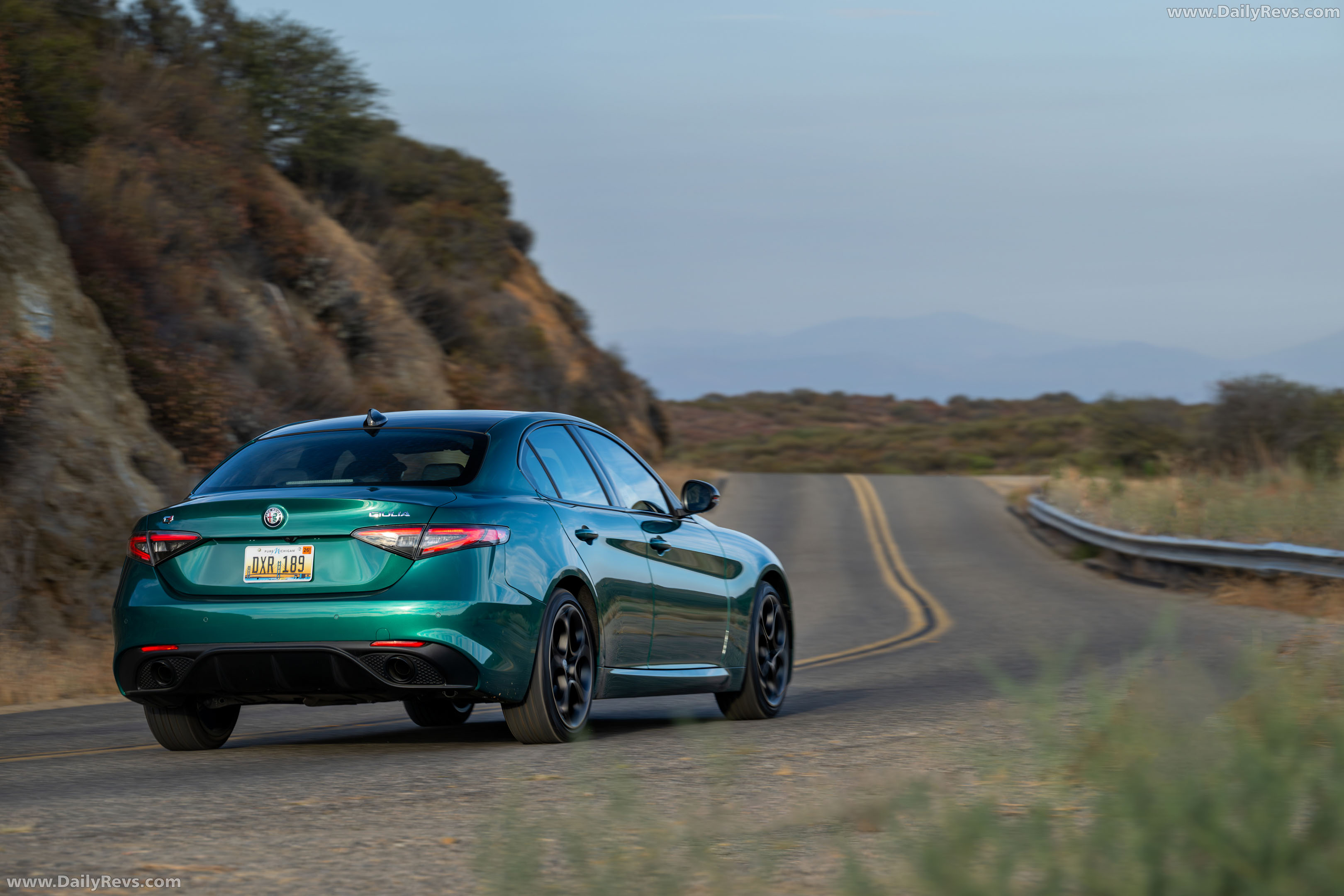 2026 Alfa Romeo Giulia Intensa US Version Rear View