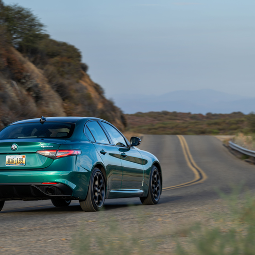 2026 Alfa Romeo Giulia Intensa US Version Rear View