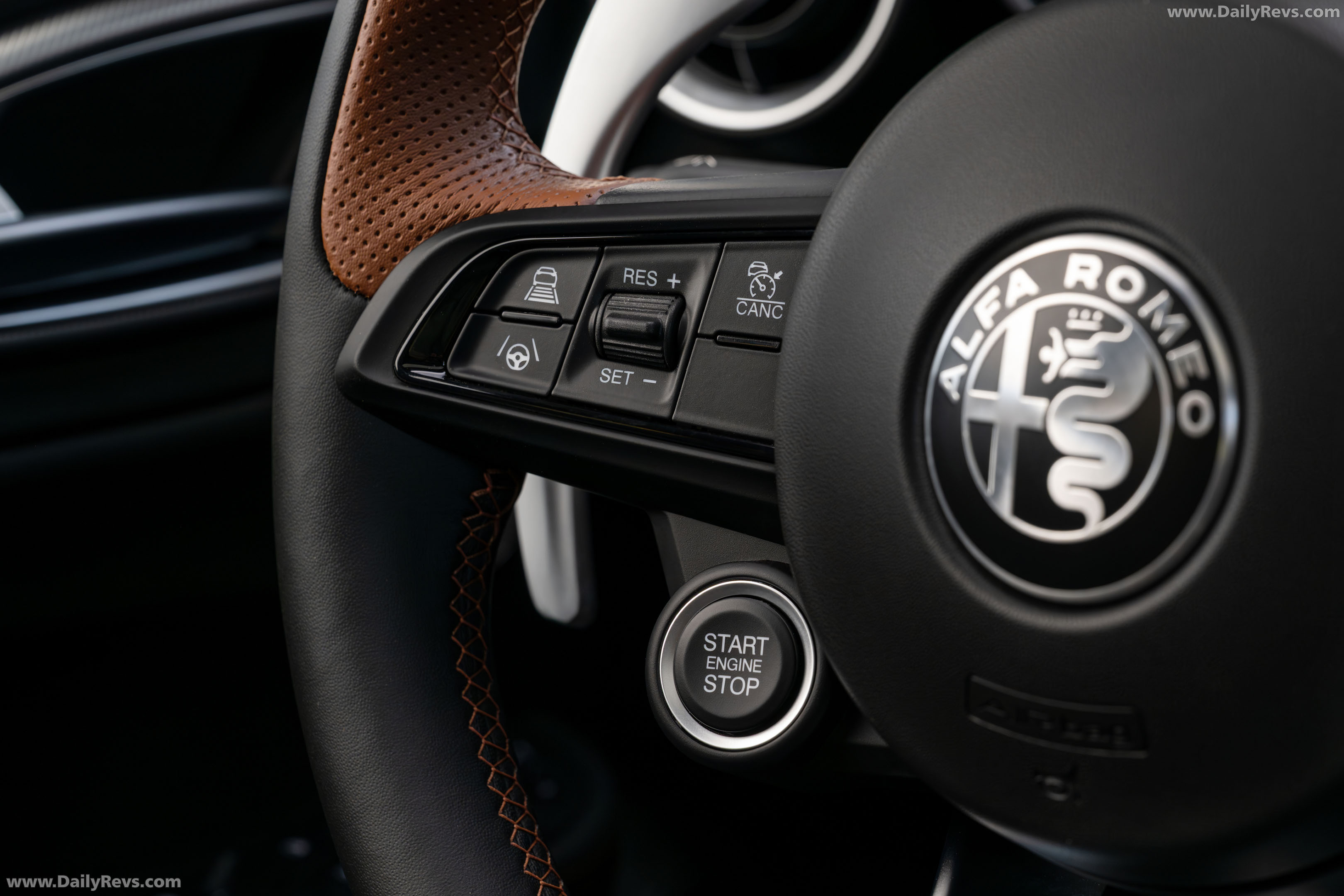 2026 Alfa Romeo Giulia Intensa US Version Interior